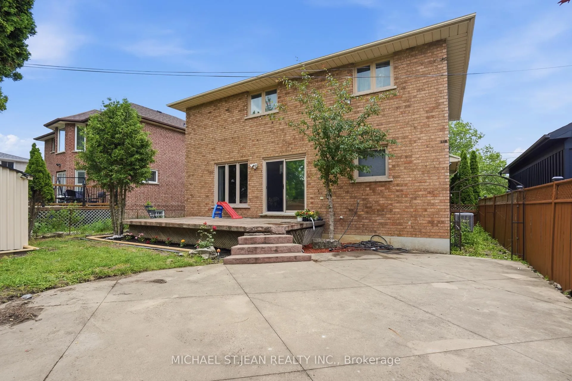 Photo 46 of 111 Aubrey Avenue, Hamilton, Stoney Creek Mountain — HOMEH