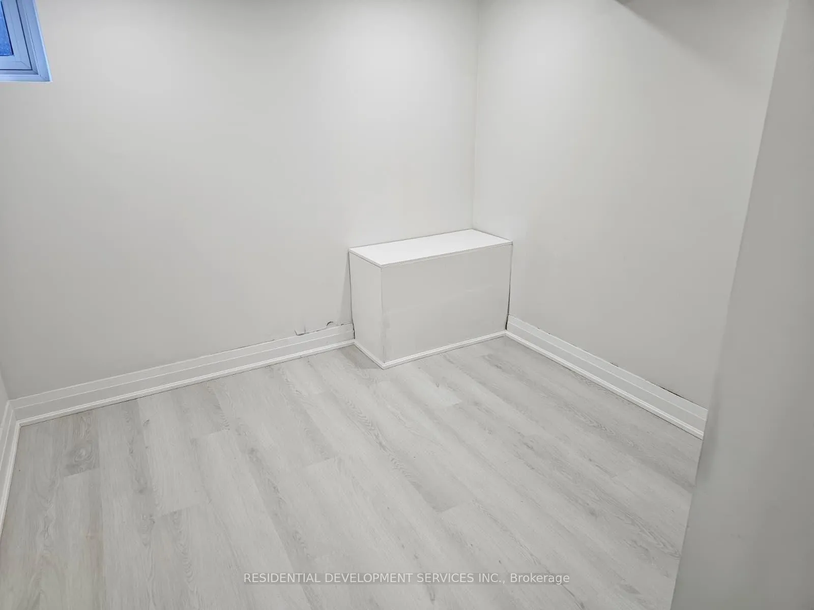 Photo 6 of Unit Basement, 275 Euclid Avenue, Toronto, Trinity-Bellwoods — HOMEH