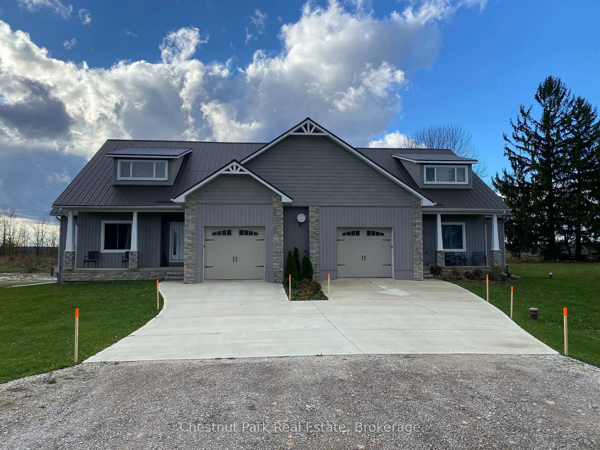 Front of 319926 Kemble Rock Road