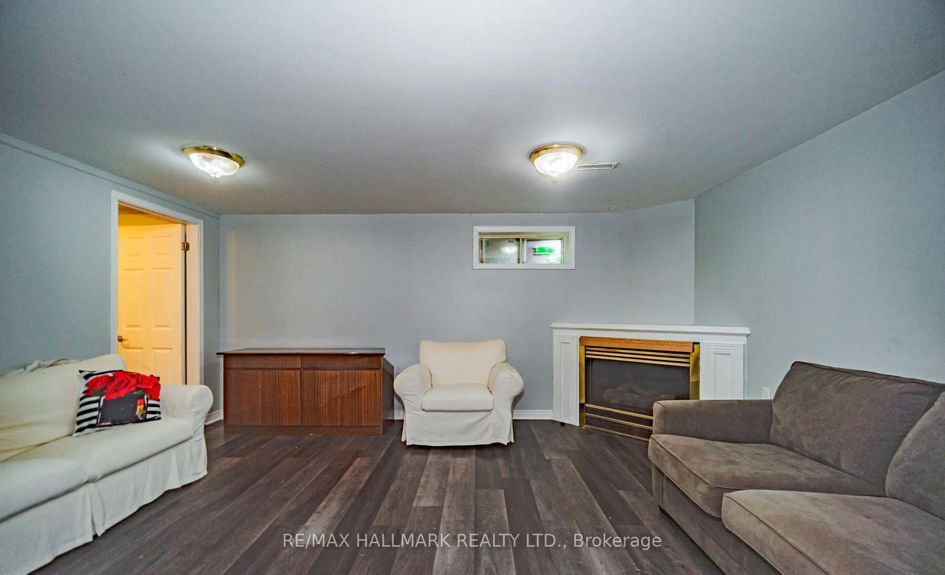 Photo 25 of 4 Devins Drive, Aurora, Aurora Heights — HOMEH