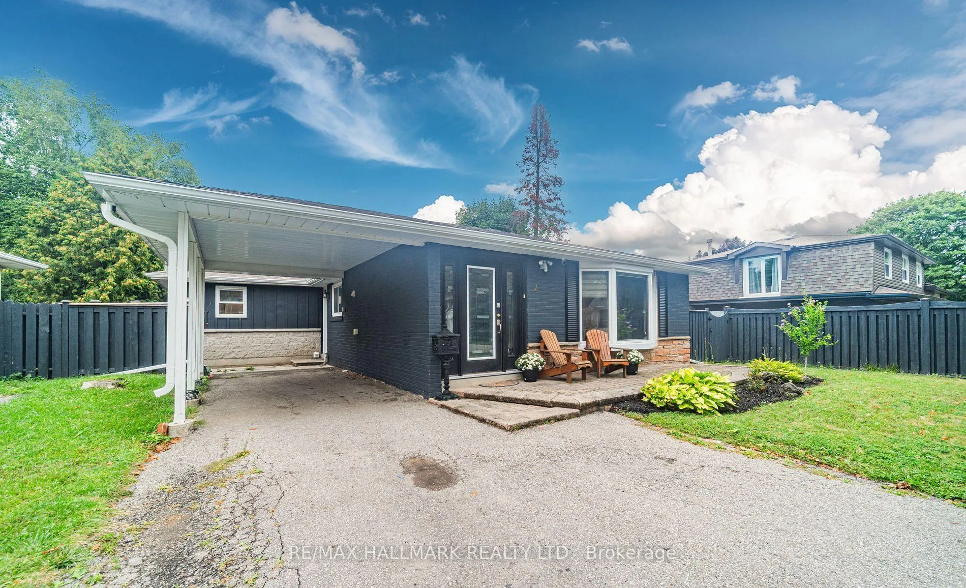 Photo 28 of 4 Devins Drive, Aurora, Aurora Heights — HOMEH