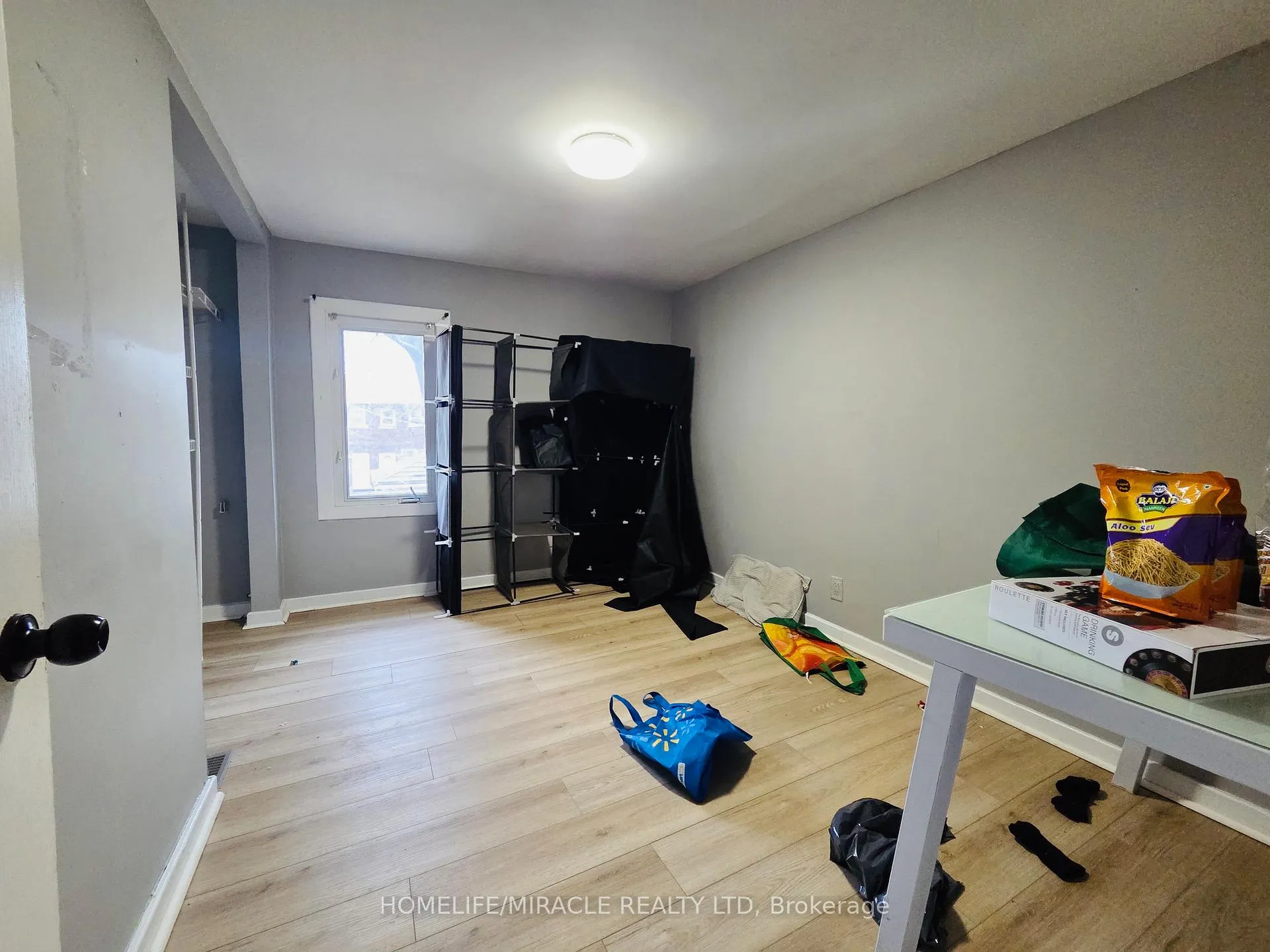 Photo 6 of 454 Rankin Avenue, Windsor, Windsor University District — HOMEH
