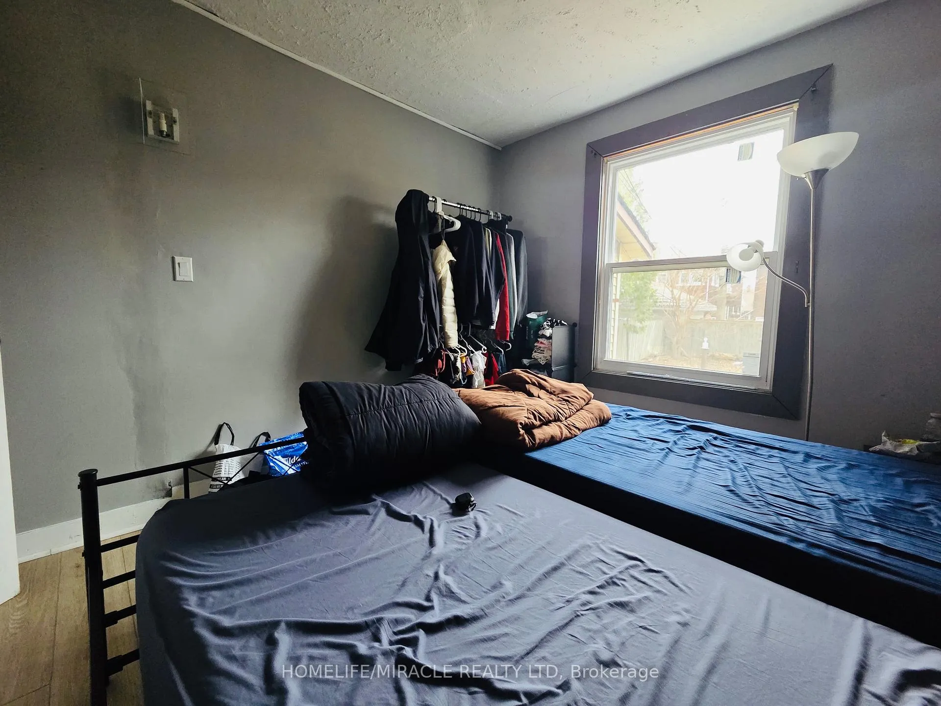 Photo 10 of 454 Rankin Avenue, Windsor, Windsor University District — HOMEH