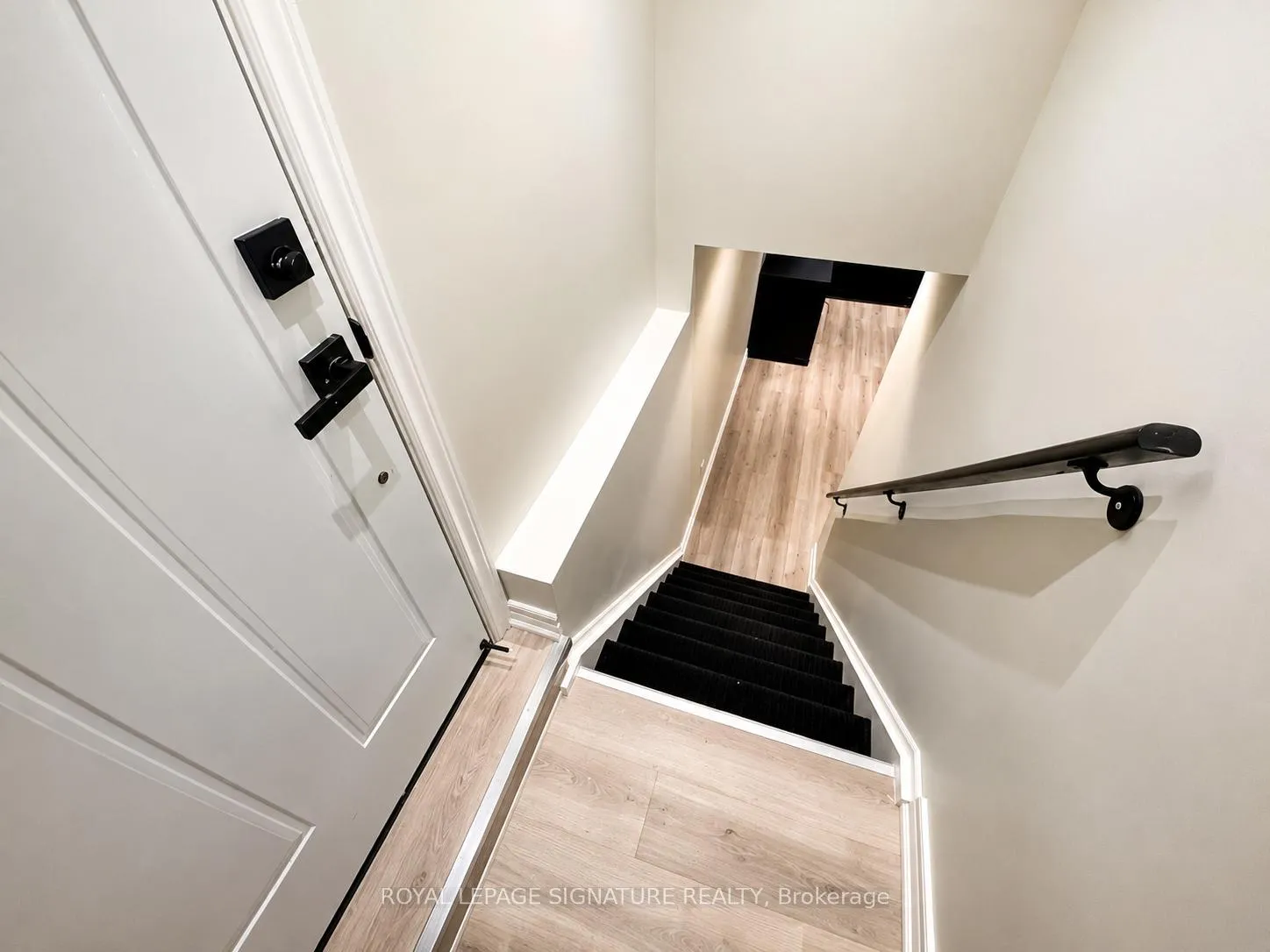 Photo 3 of Unit Bsmt, 75 Rockwood Crescent, Vaughan, Beverley Glen — HOMEH