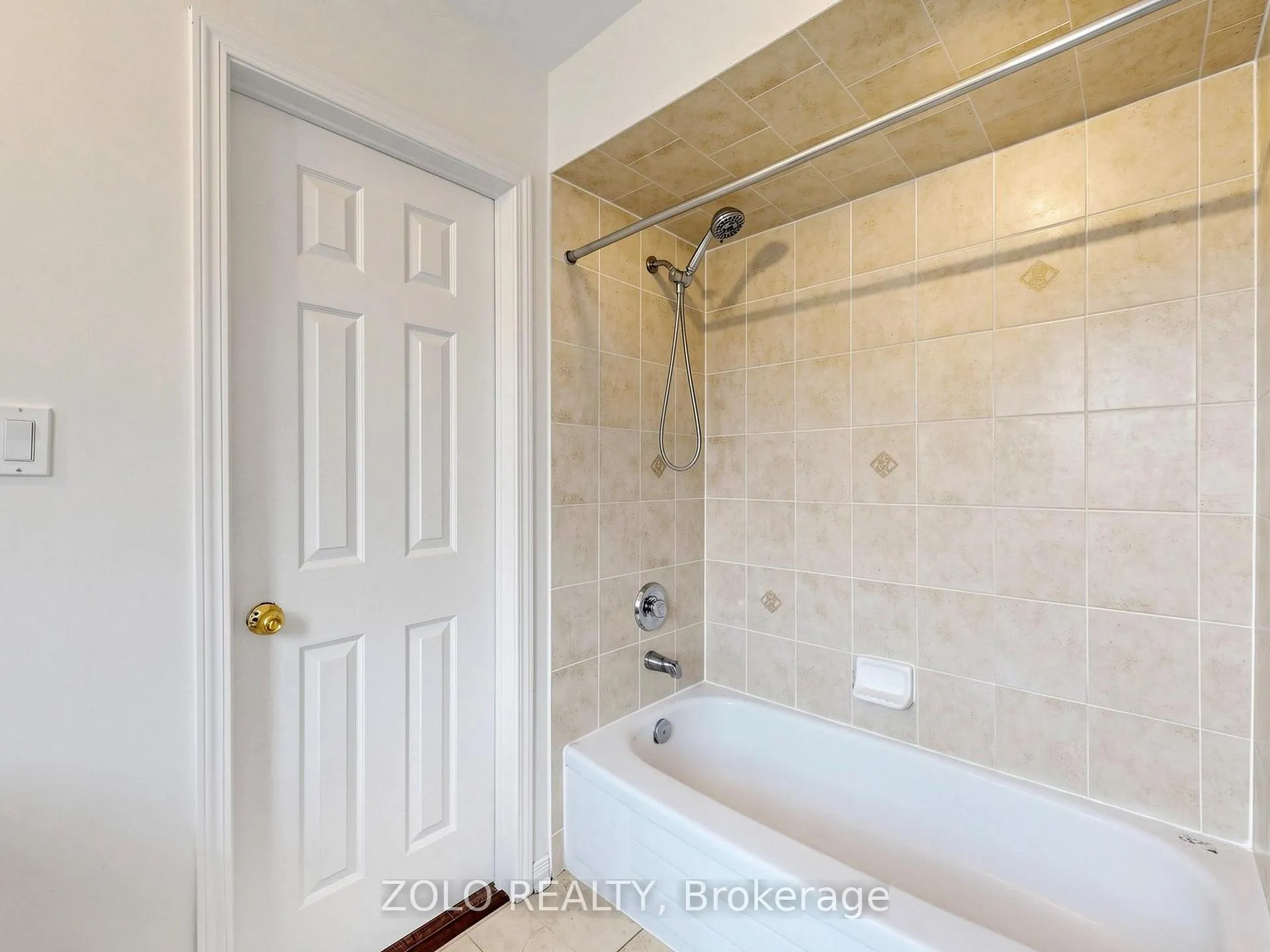 Photo 35 of 25 Shorten Place, Ajax, Northwest Ajax — HOMEH