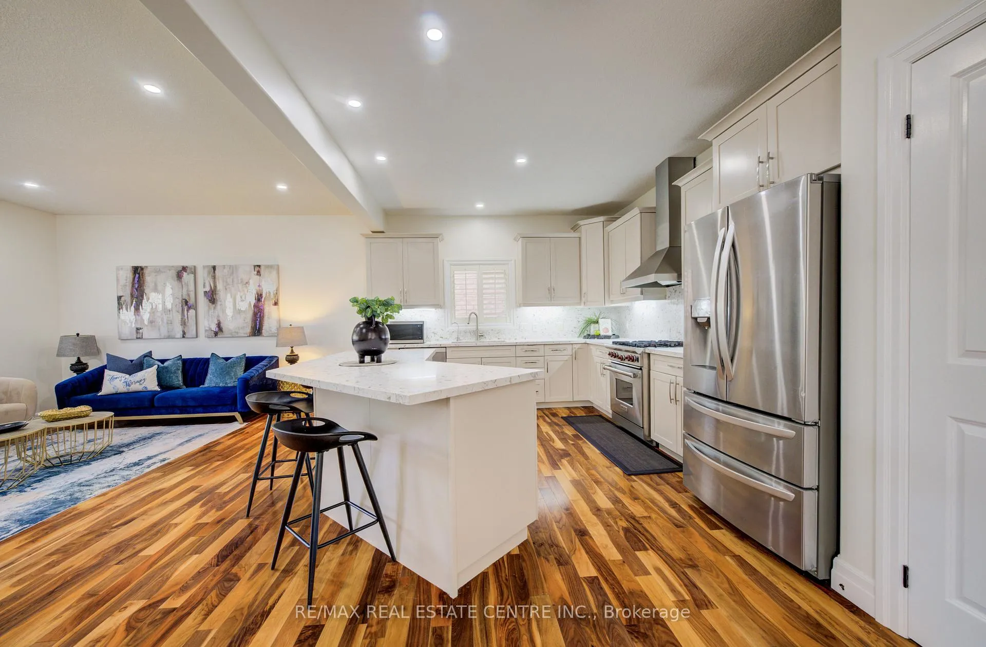 Photo 8 of 10 Deer Creek Street, Kitchener, Grand River South — HOMEH