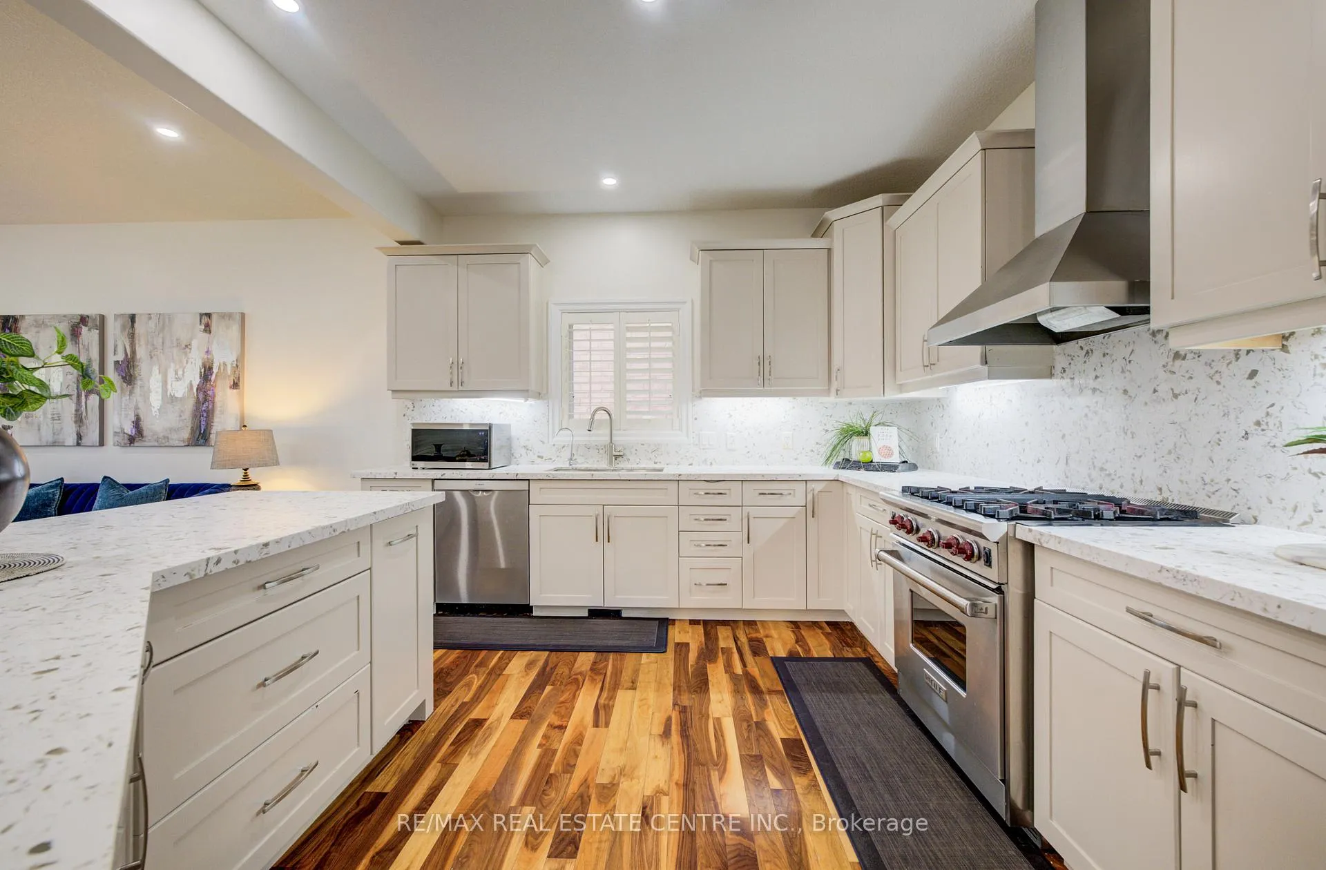 Photo 9 of 10 Deer Creek Street, Kitchener, Grand River South — HOMEH