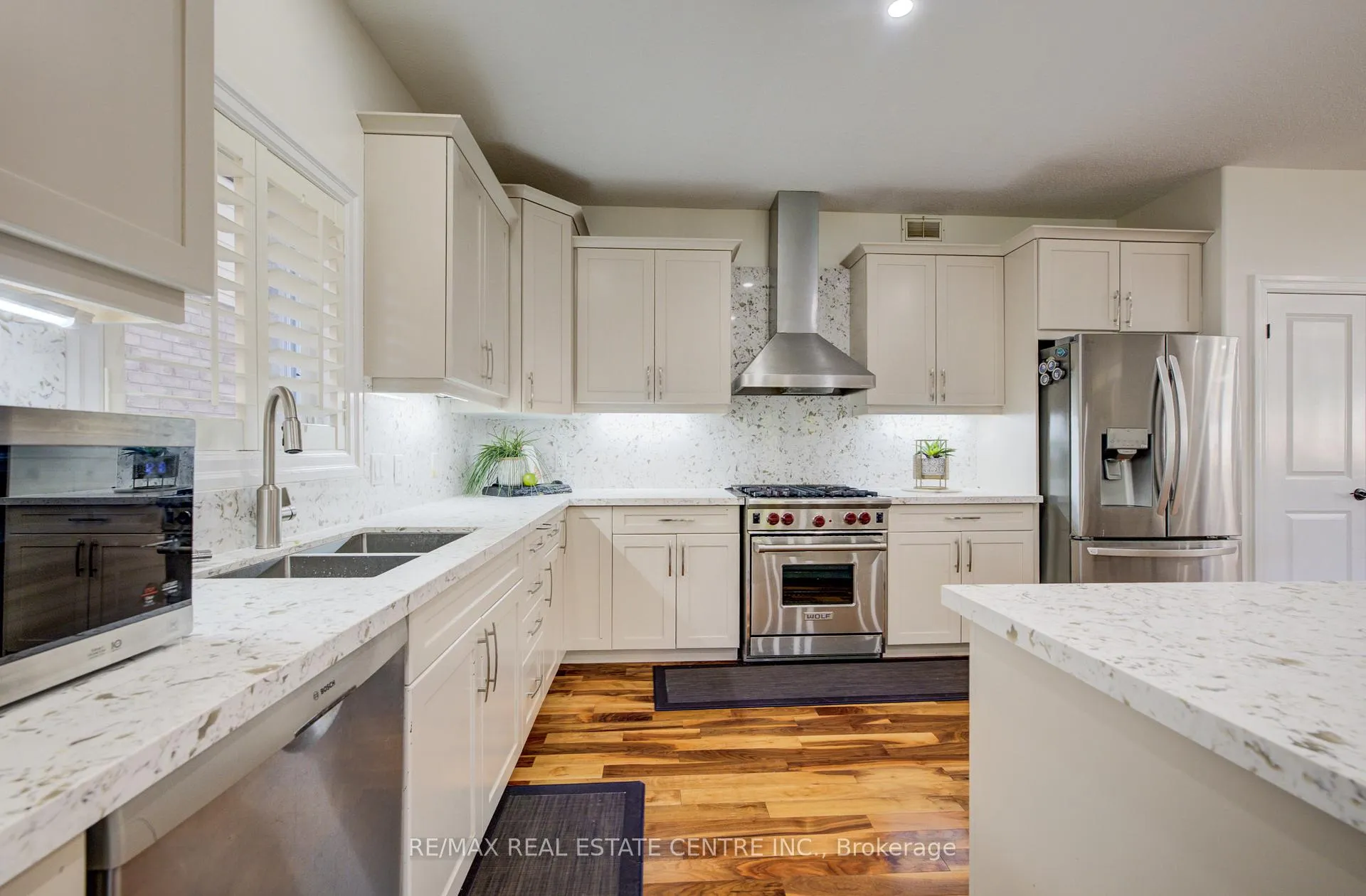Photo 11 of 10 Deer Creek Street, Kitchener, Grand River South — HOMEH