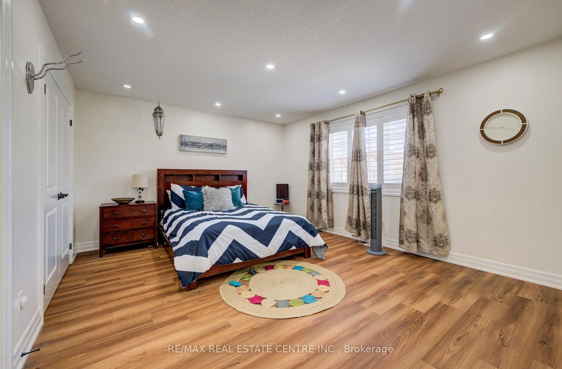 Photo 18 of 10 Deer Creek Street, Kitchener, Grand River South — HOMEH