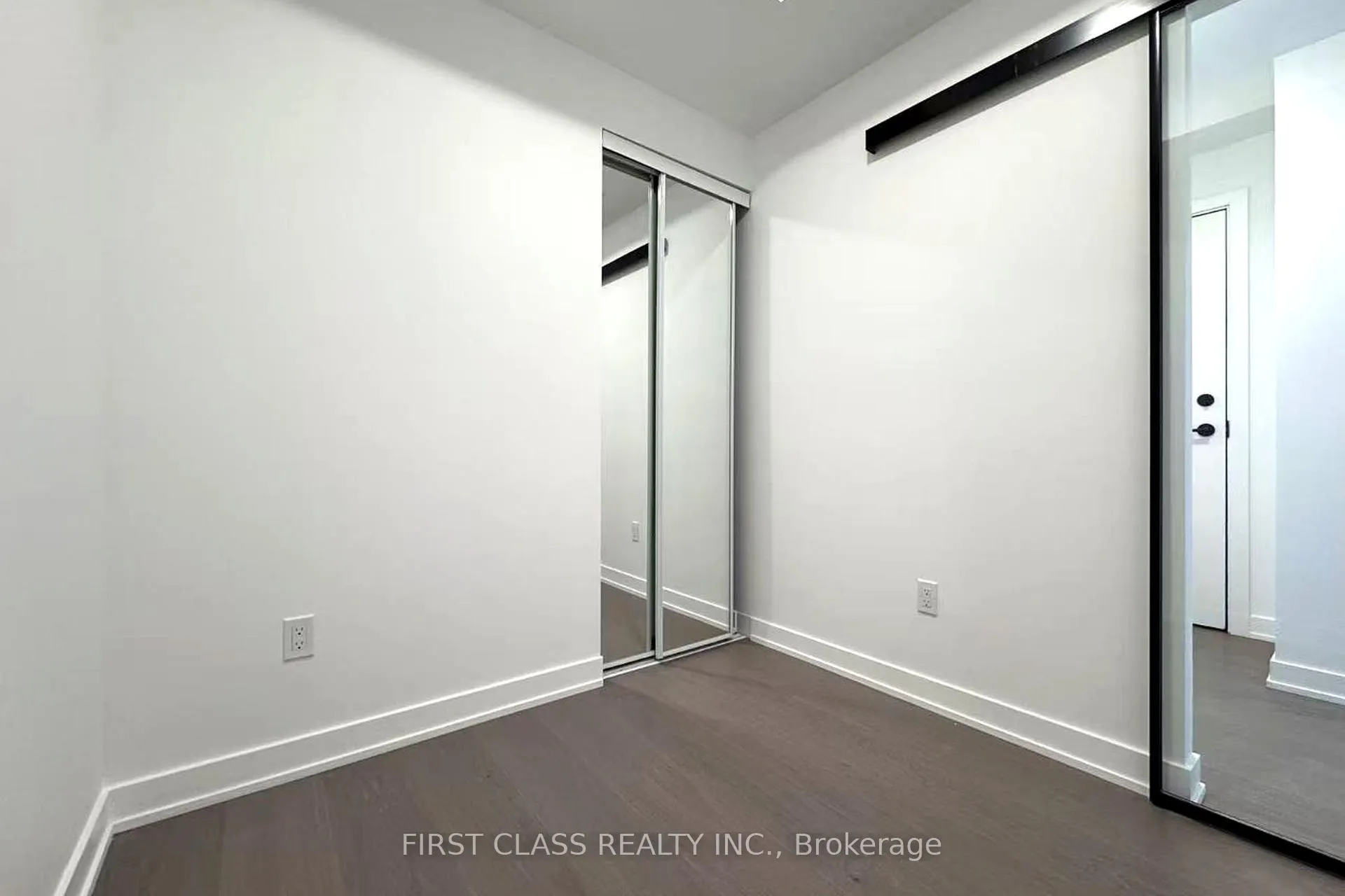 Photo 6 of Unit 607, 91 Montclair Avenue, Toronto, Forest Hill South — HOMEH