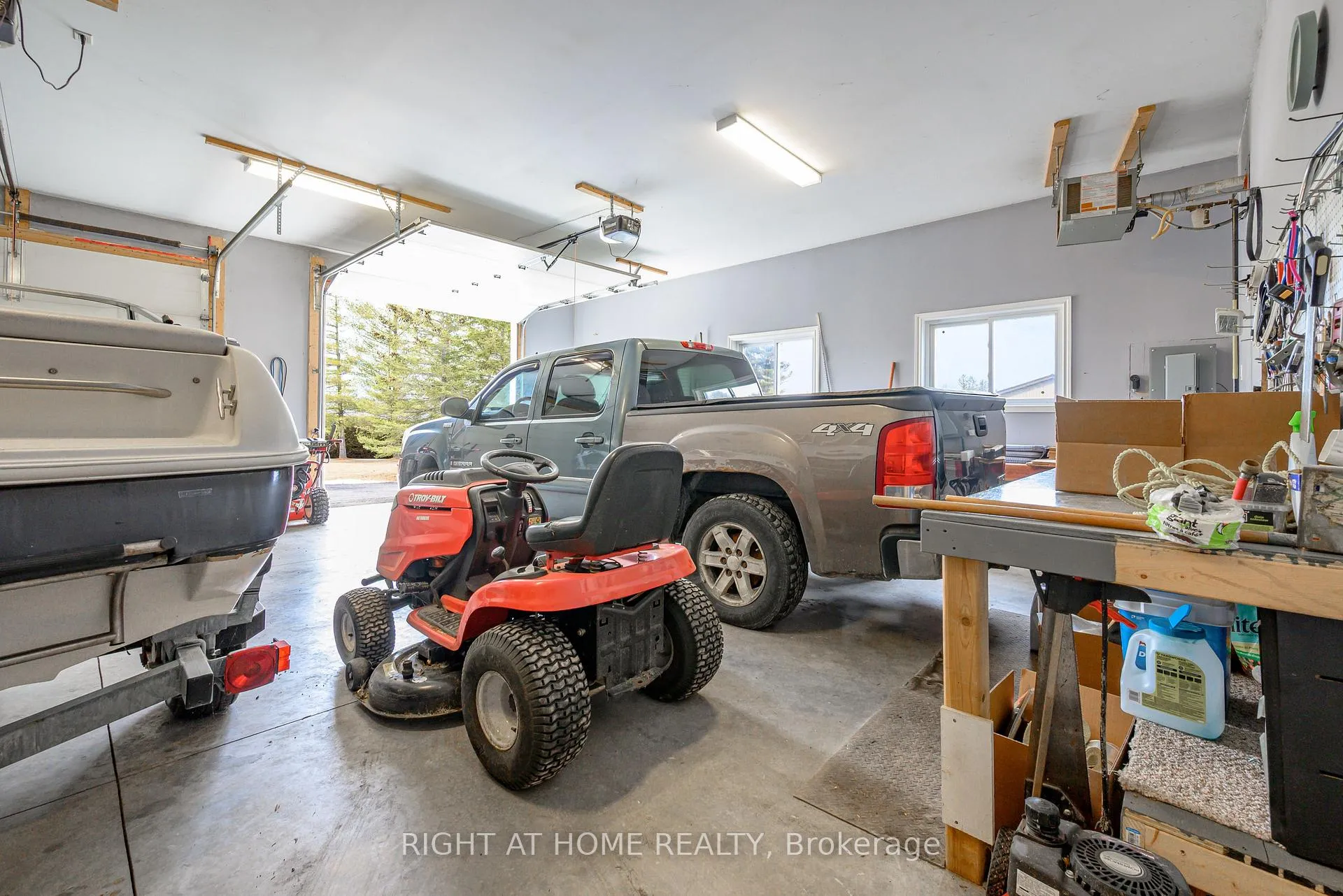 Photo 41 of 12 Maple Grove Road, Kawartha Lakes, Lindsay — HOMEH