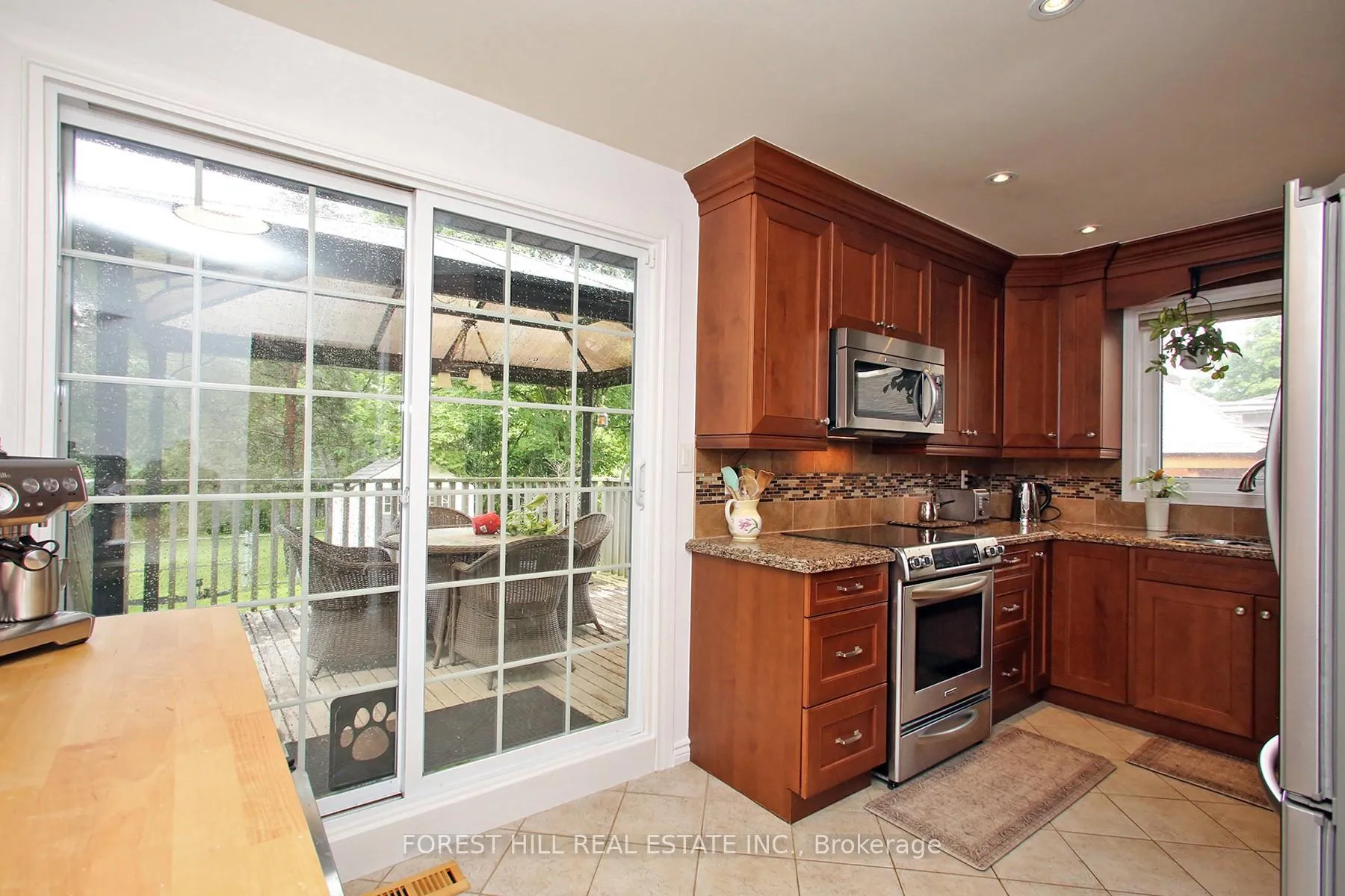 Photo 15 of 1852 Bowler Drive, Pickering, Liverpool — HOMEH