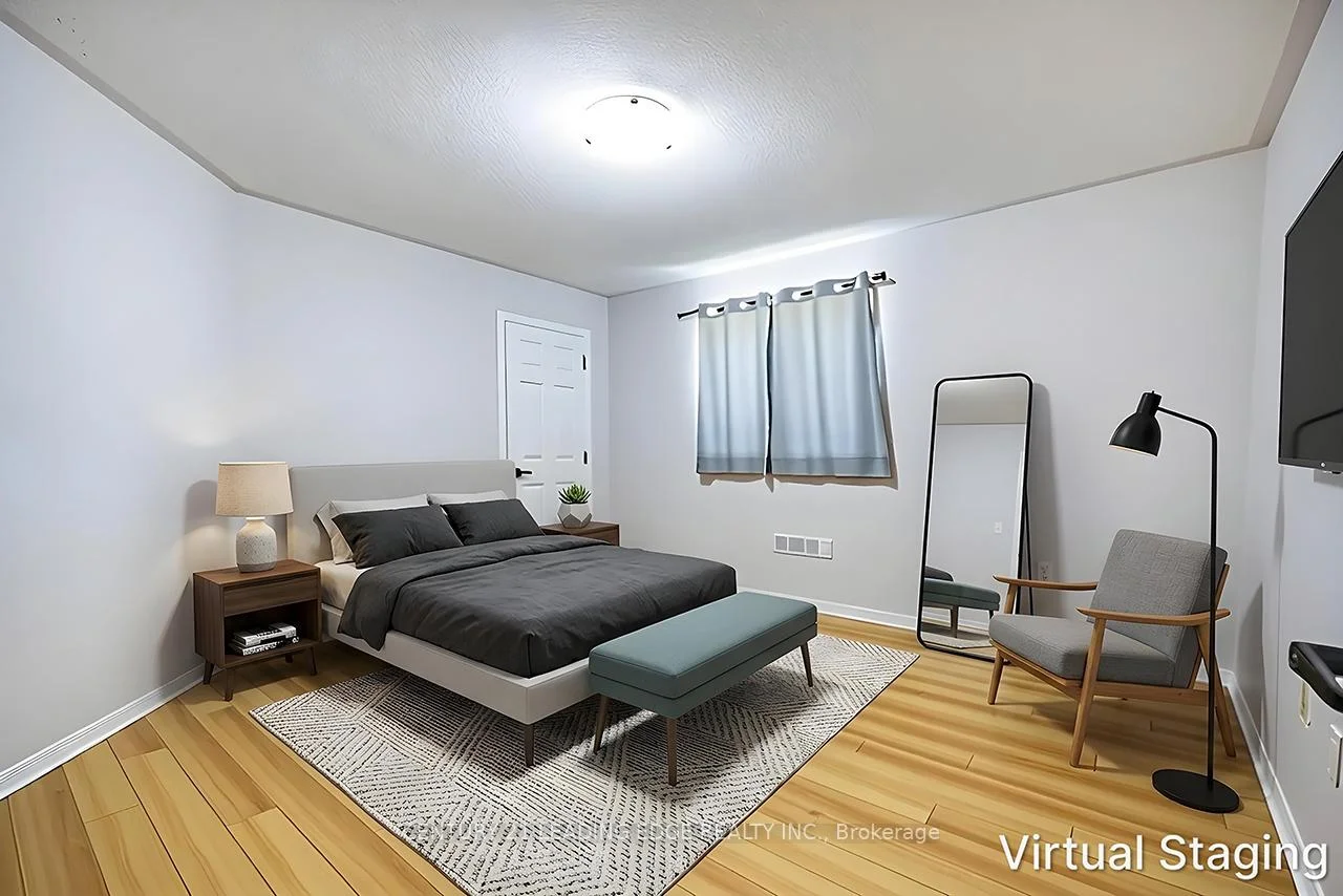 Photo 4 of 15 Warren Bradley Street, Markham, Berczy — HOMEH