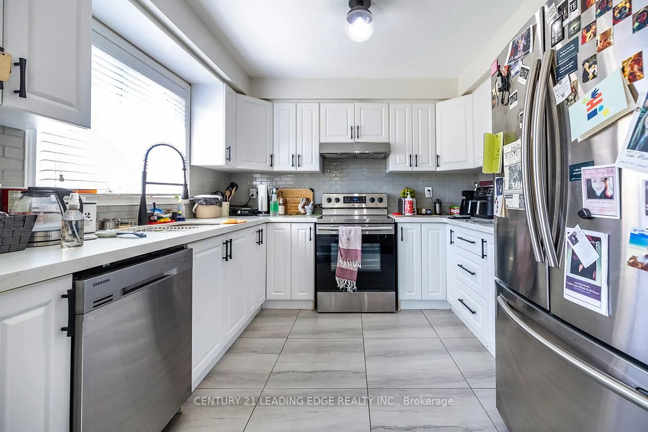 Photo 15 of 15 Warren Bradley Street, Markham, Berczy — HOMEH