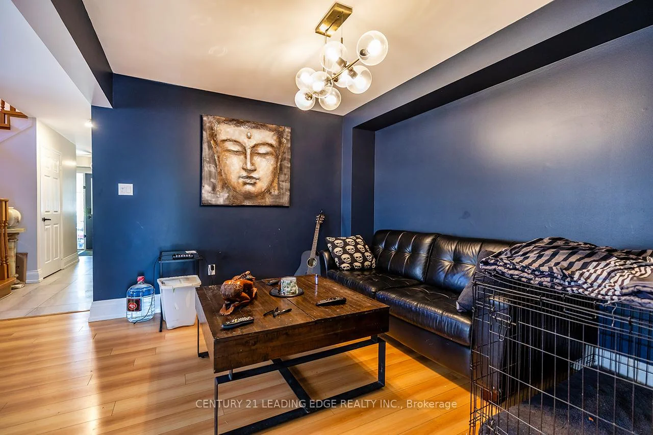 Photo 19 of 15 Warren Bradley Street, Markham, Berczy — HOMEH