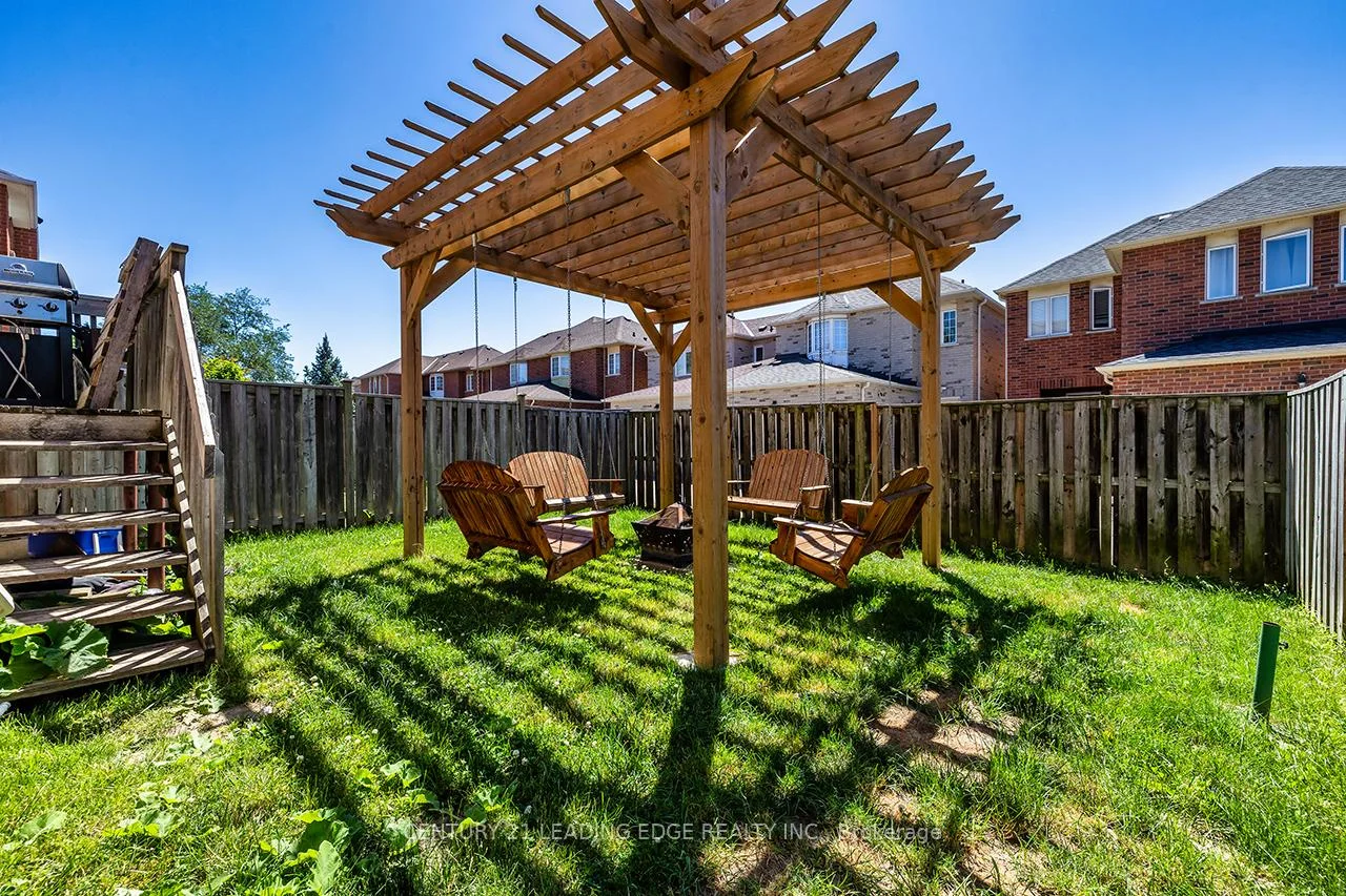 Photo 33 of 15 Warren Bradley Street, Markham, Berczy — HOMEH