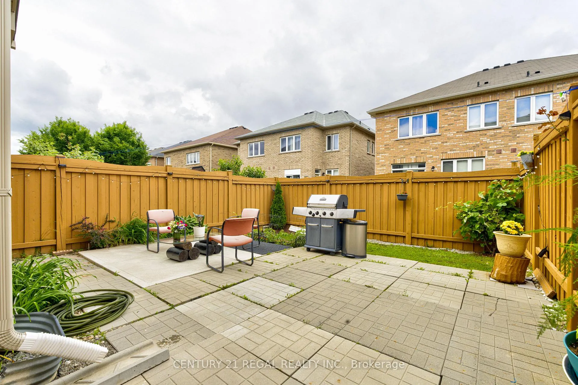Photo 9 of 32 Wasaga Road, Brampton, Credit Valley — HOMEH