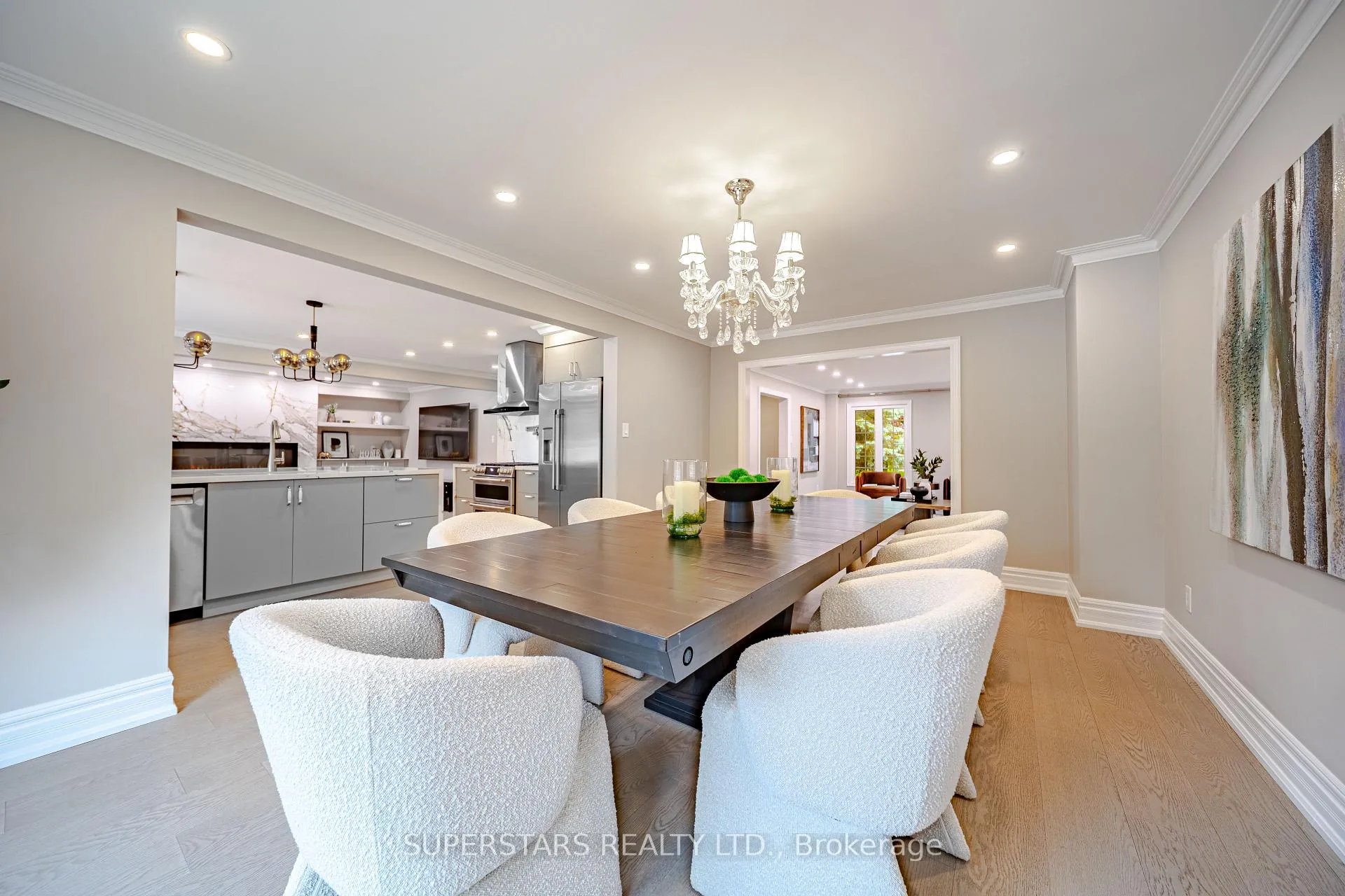 Photo 10 of 352 Kennedy Street W, Aurora, Aurora Highlands — HOMEH
