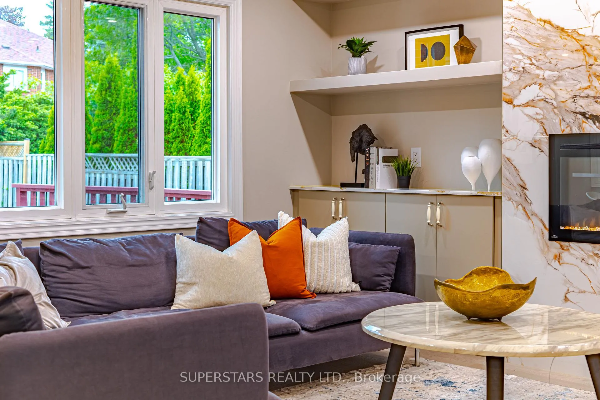 Photo 17 of 352 Kennedy Street W, Aurora, Aurora Highlands — HOMEH