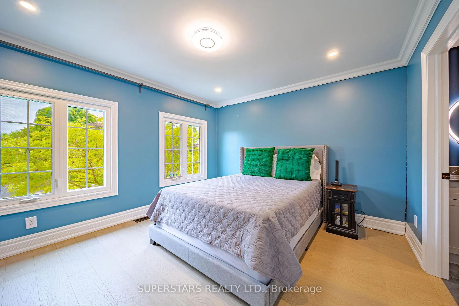 Photo 36 of 352 Kennedy Street W, Aurora, Aurora Highlands — HOMEH