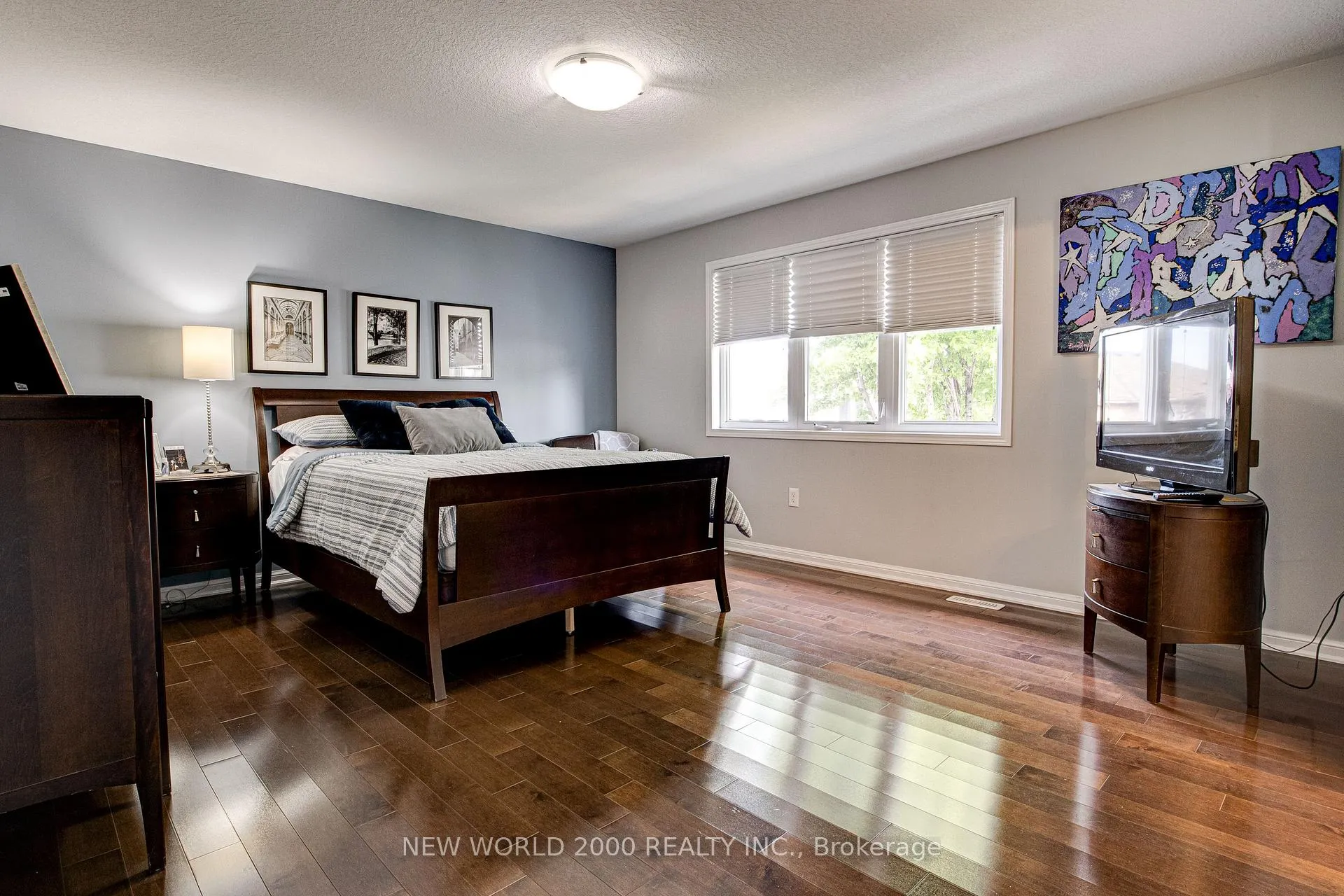 Photo 34 of 131 Chase Crescent, Cambridge, Silver Heights — HOMEH