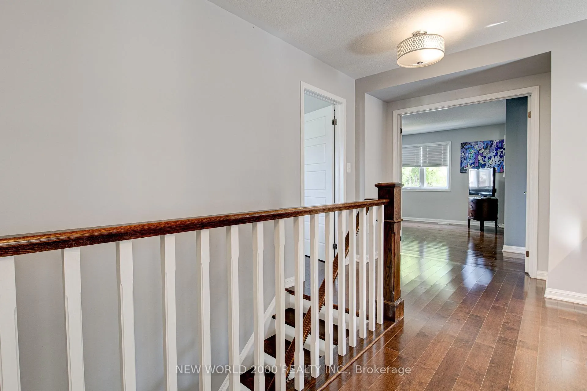 Photo 38 of 131 Chase Crescent, Cambridge, Silver Heights — HOMEH