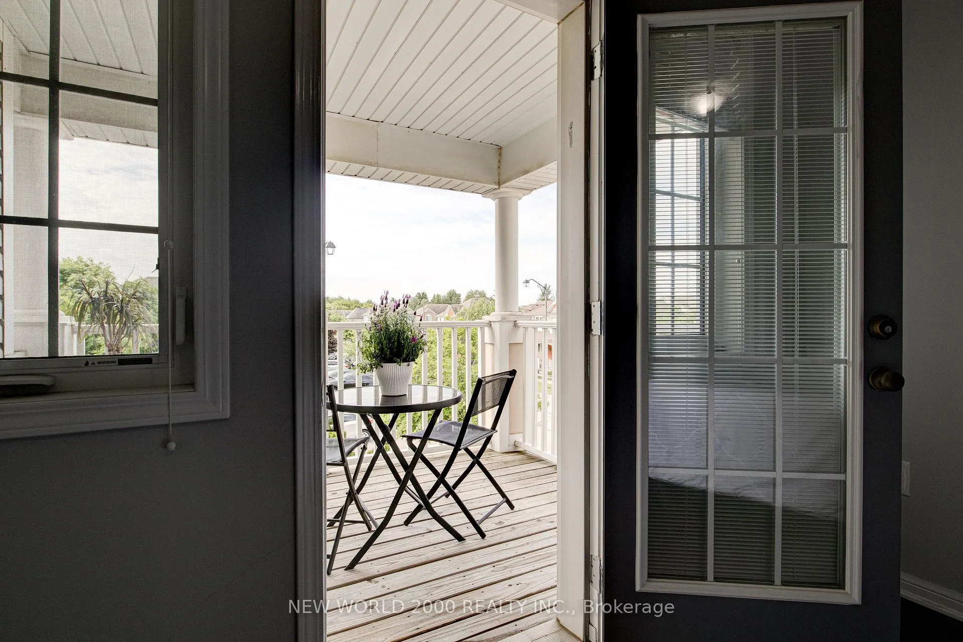 Photo 40 of 131 Chase Crescent, Cambridge, Silver Heights — HOMEH