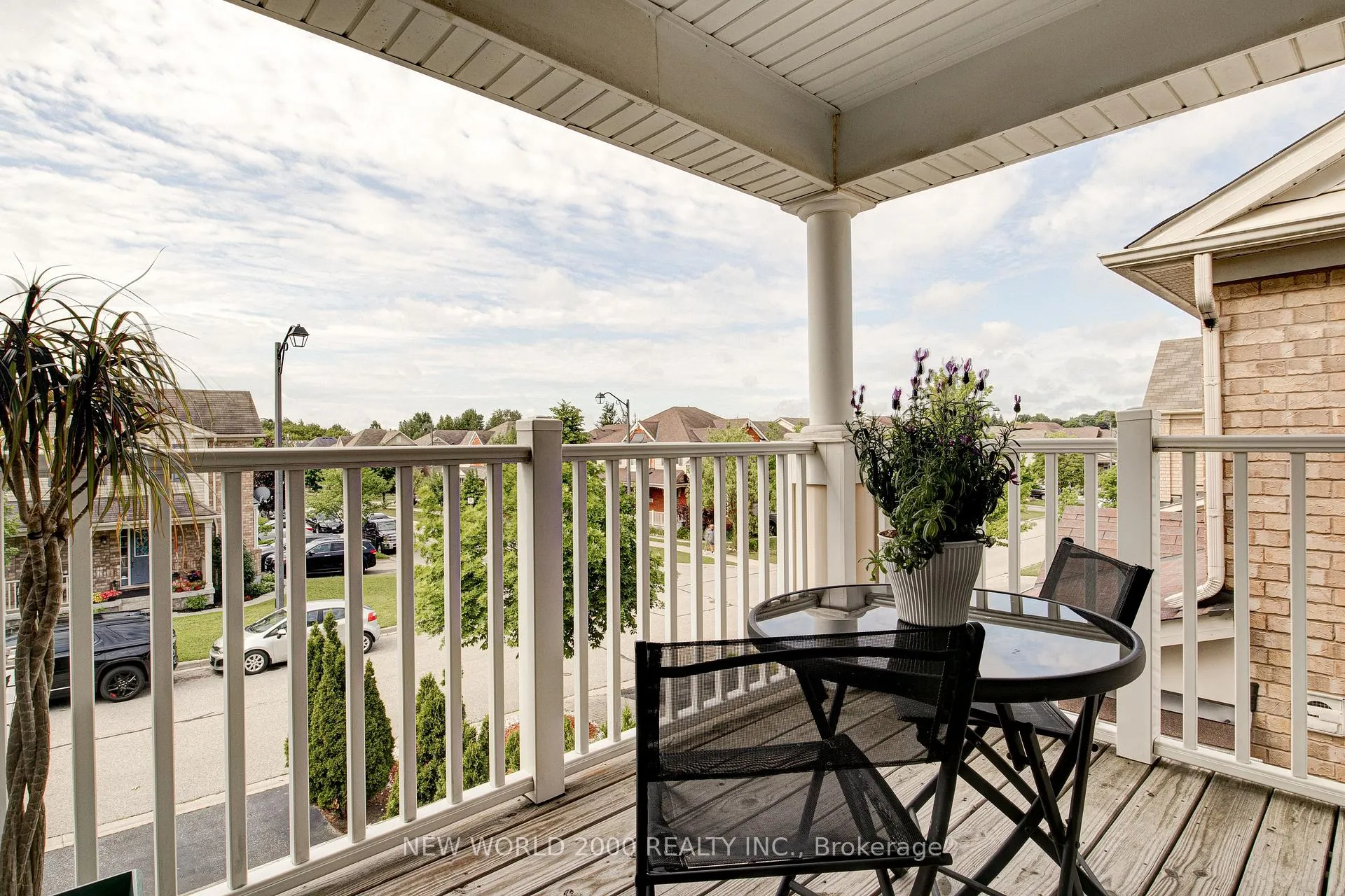 Photo 41 of 131 Chase Crescent, Cambridge, Silver Heights — HOMEH