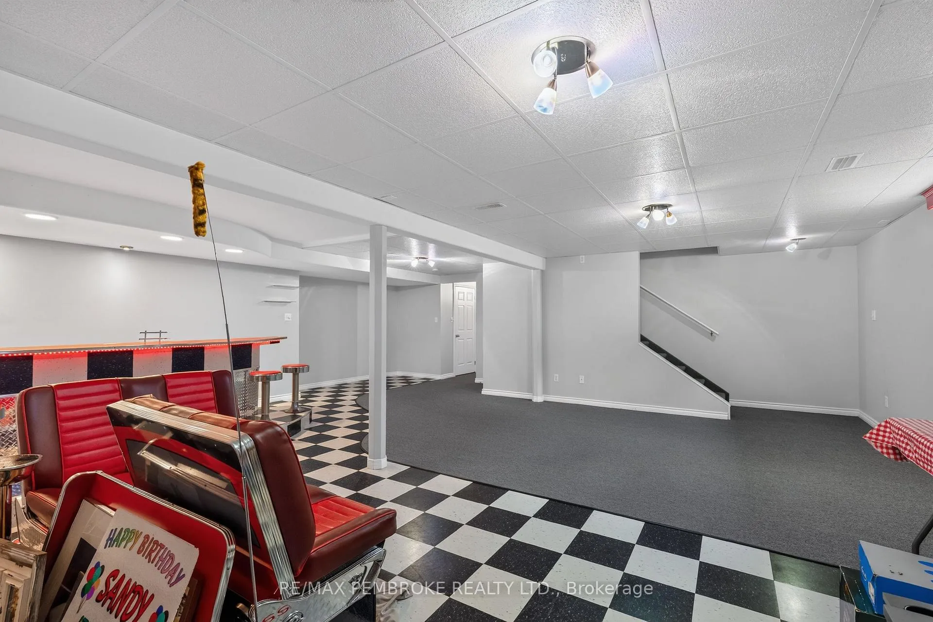 Photo 35 of 246 Blackbay Road, Petawawa, Petawawa — HOMEH