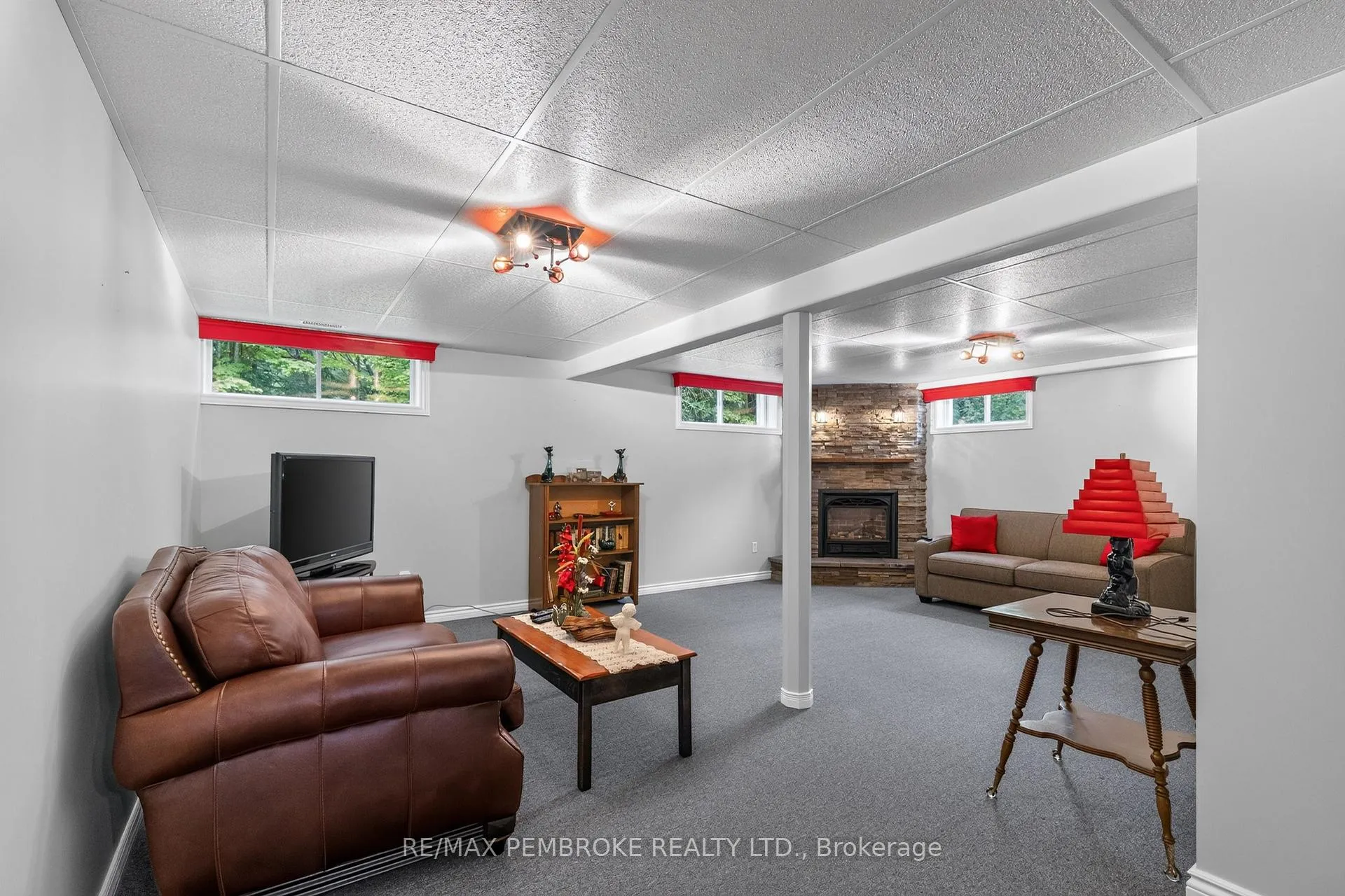 Photo 42 of 246 Blackbay Road, Petawawa, Petawawa — HOMEH