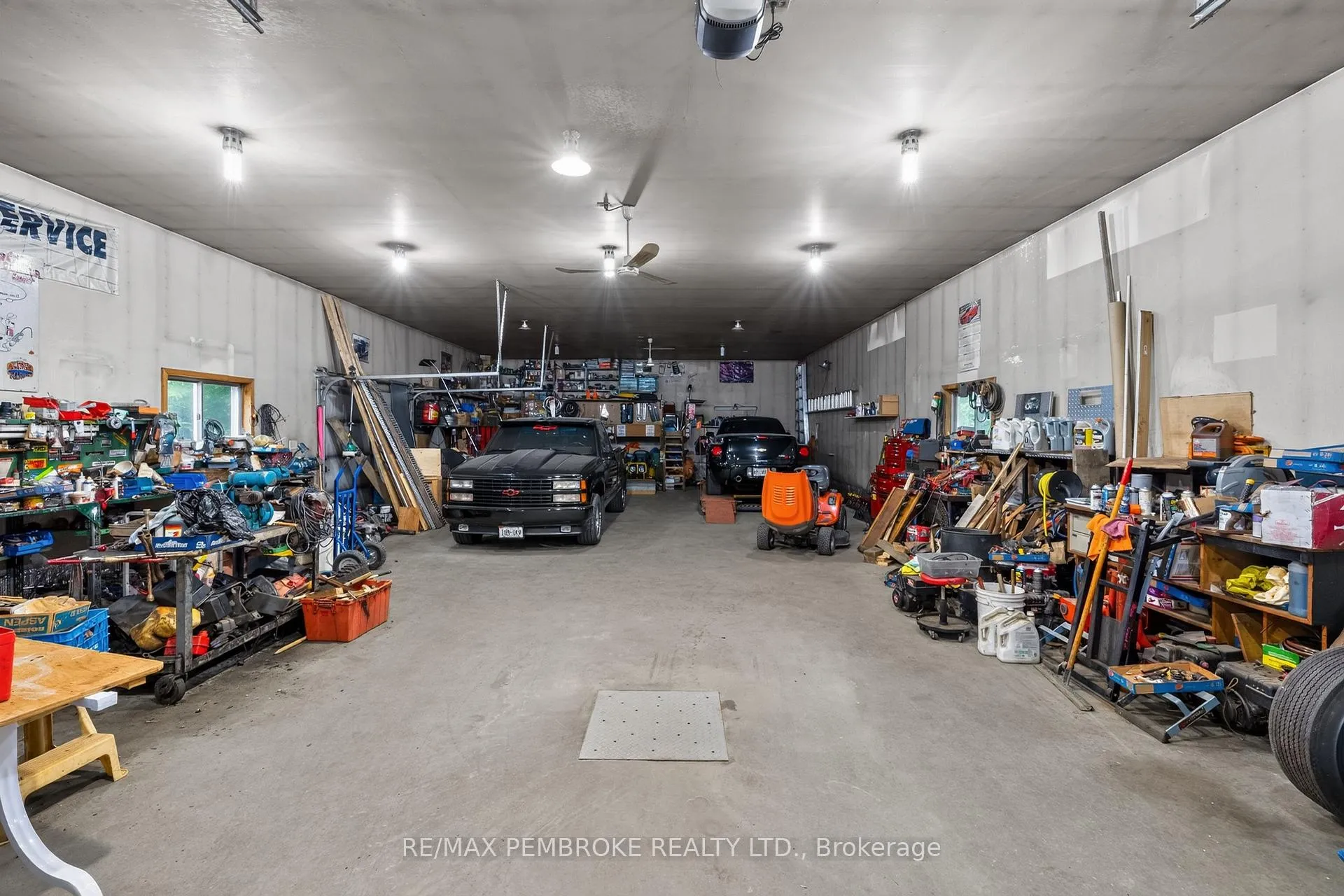 Photo 48 of 246 Blackbay Road, Petawawa, Petawawa — HOMEH