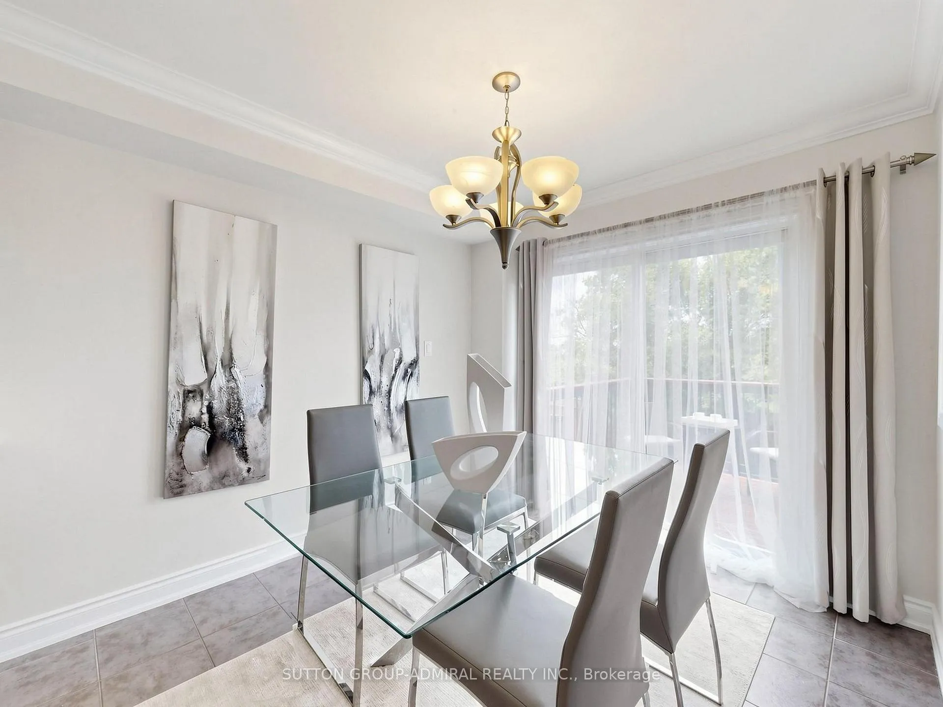 Photo 17 of 32 Beaverbrook Crescent, Vaughan, Rural Vaughan — HOMEH