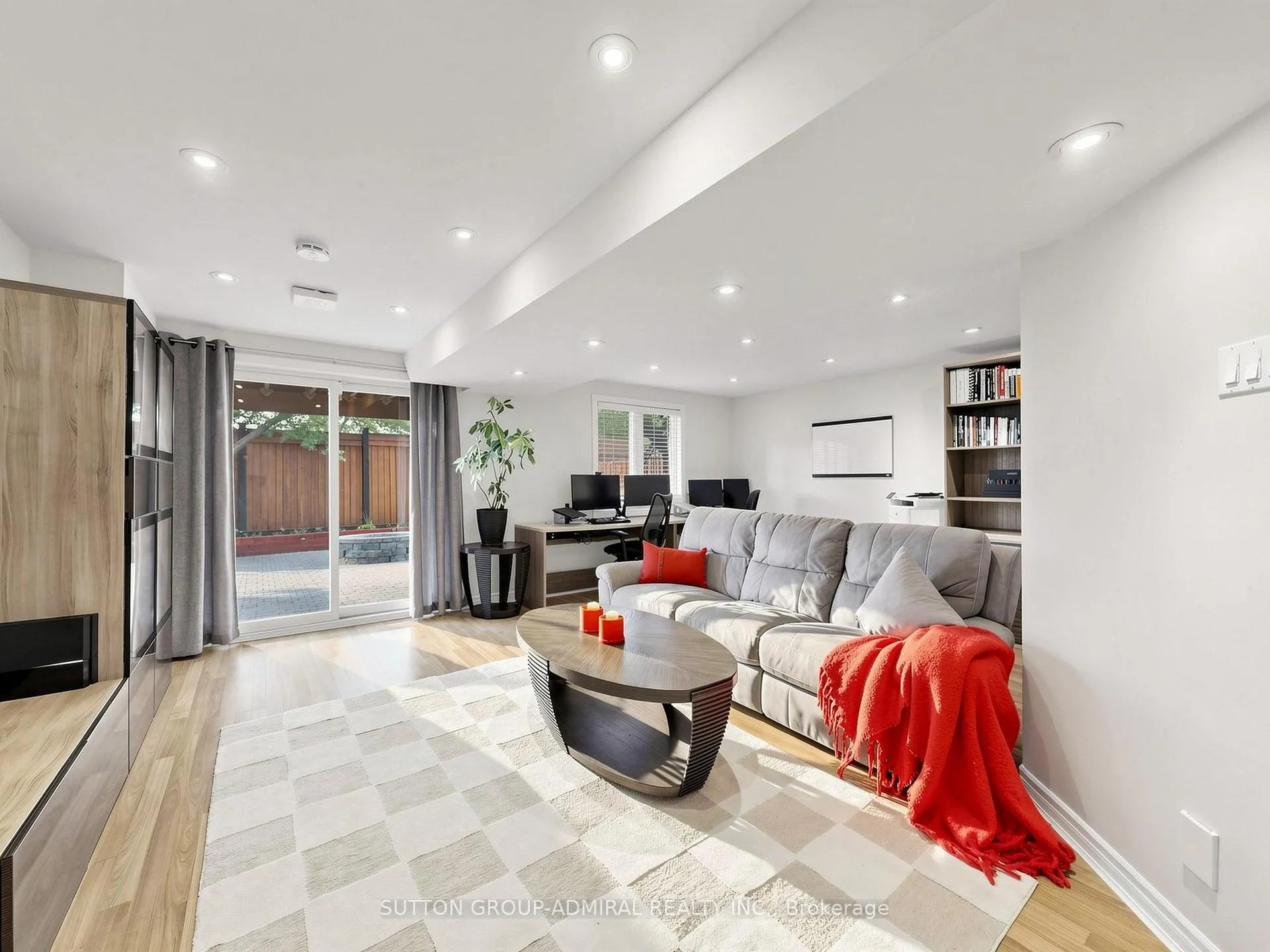 Photo 39 of 32 Beaverbrook Crescent, Vaughan, Rural Vaughan — HOMEH