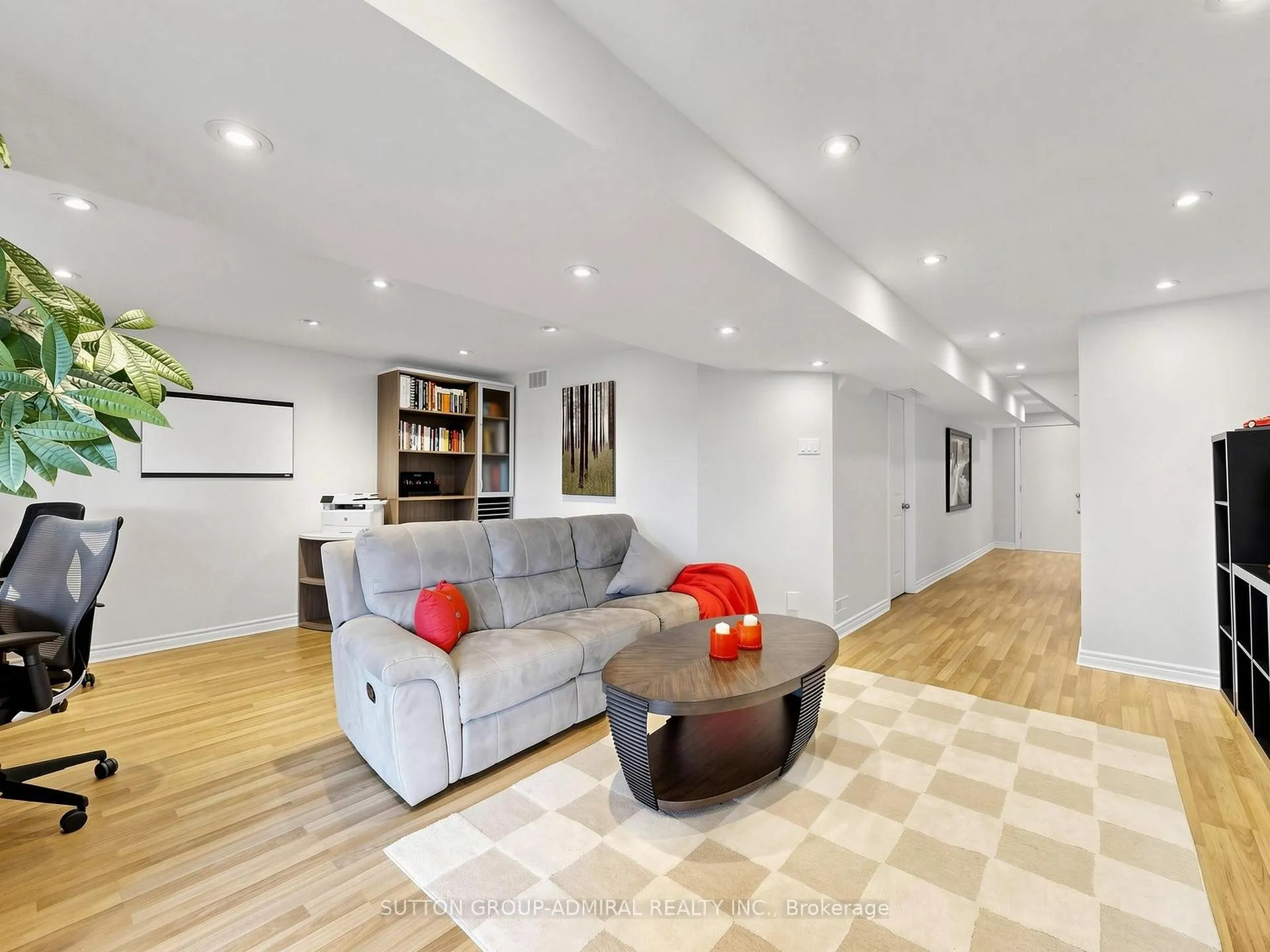 Photo 40 of 32 Beaverbrook Crescent, Vaughan, Rural Vaughan — HOMEH