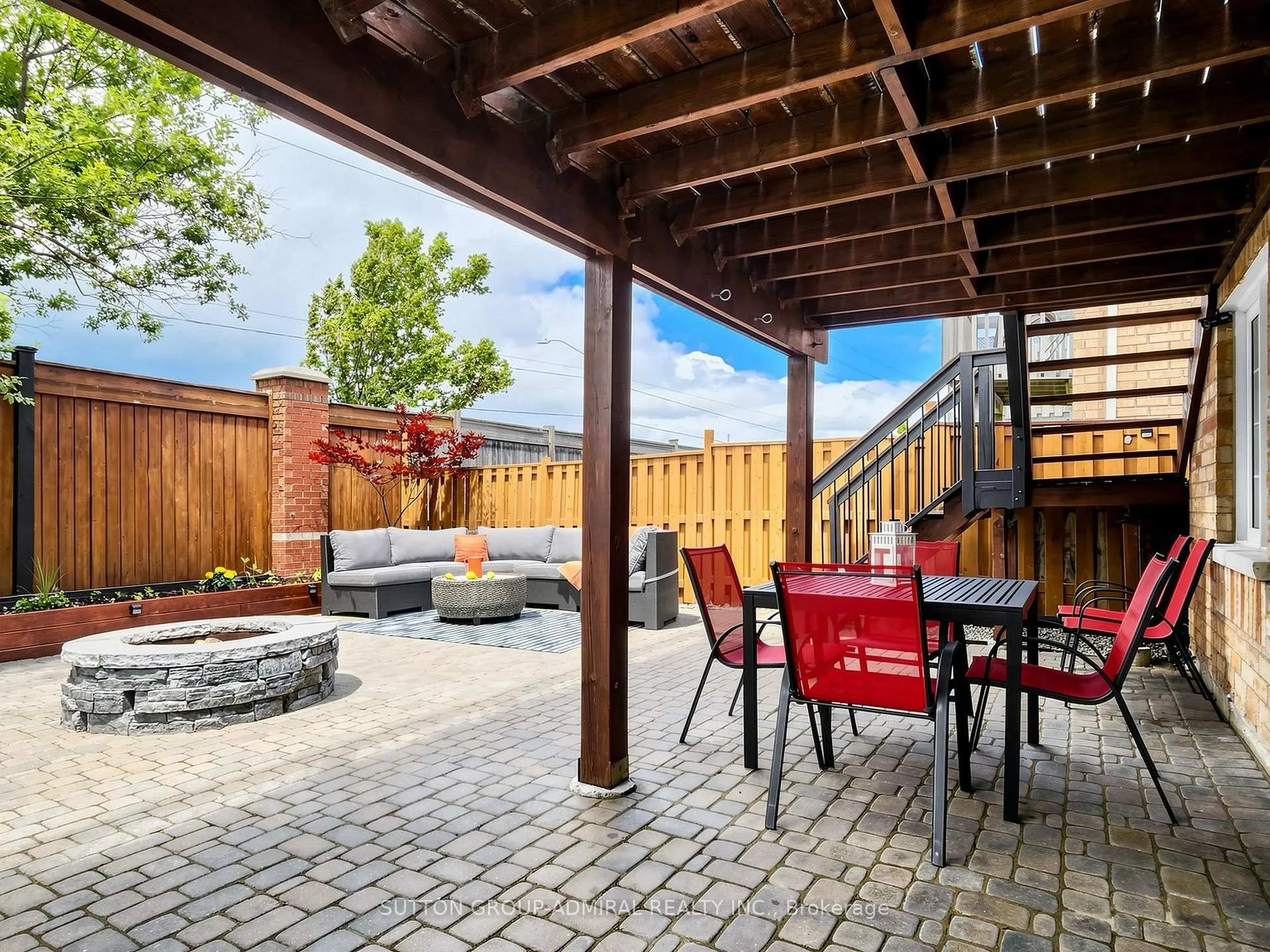 Photo 43 of 32 Beaverbrook Crescent, Vaughan, Rural Vaughan — HOMEH