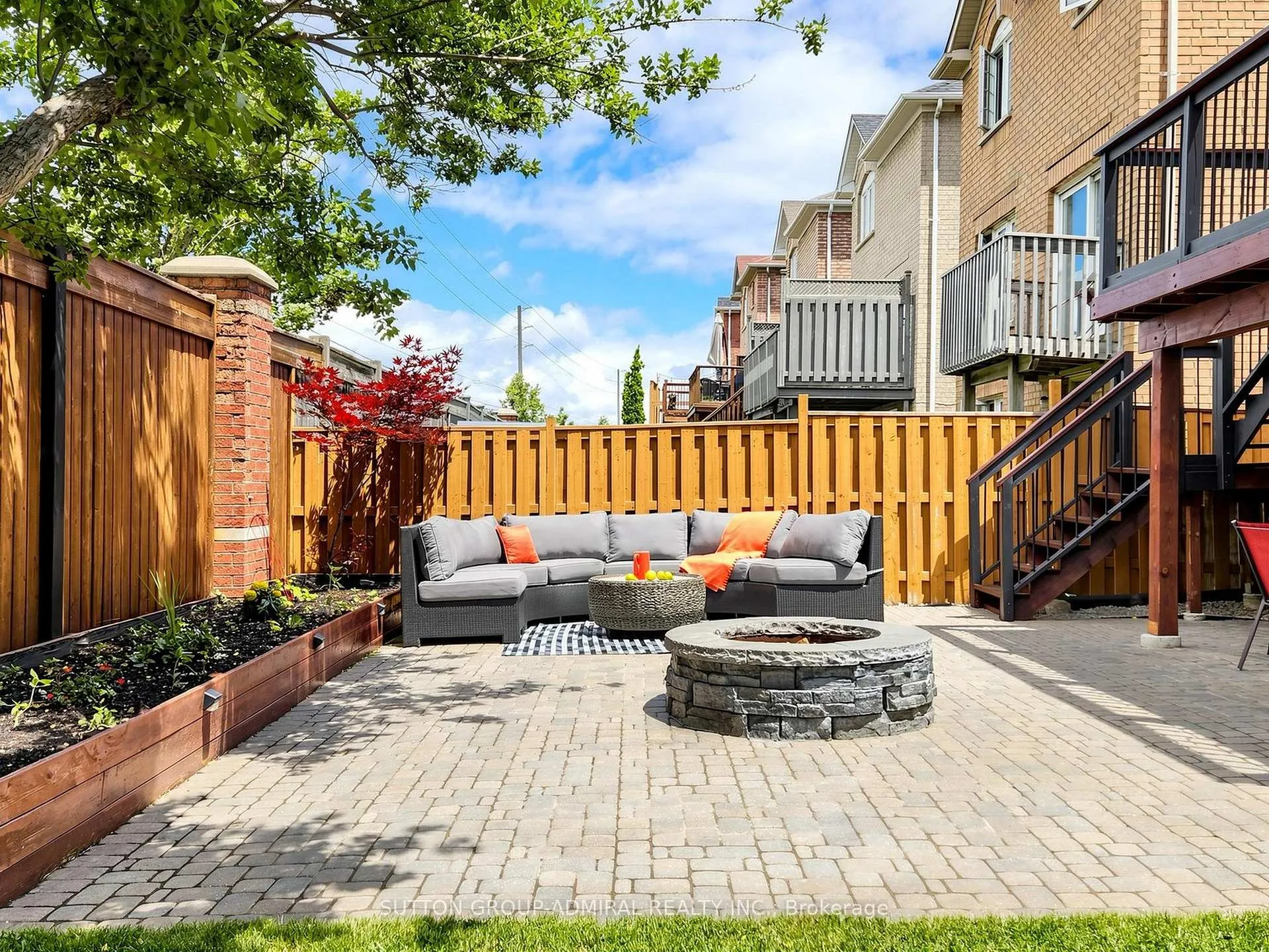 Photo 45 of 32 Beaverbrook Crescent, Vaughan, Rural Vaughan — HOMEH