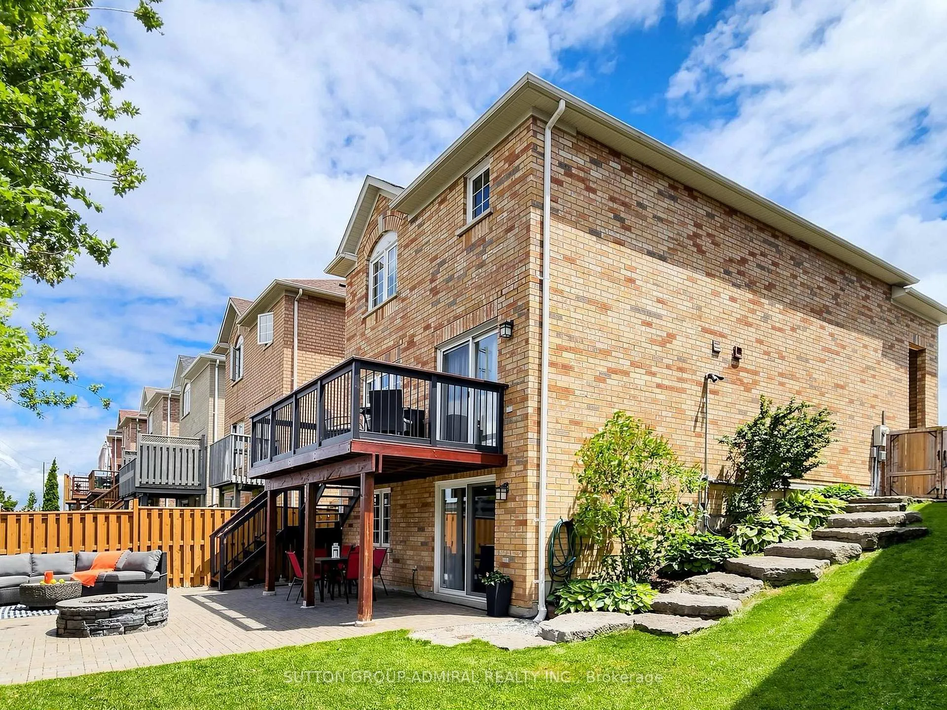 Photo 48 of 32 Beaverbrook Crescent, Vaughan, Rural Vaughan — HOMEH