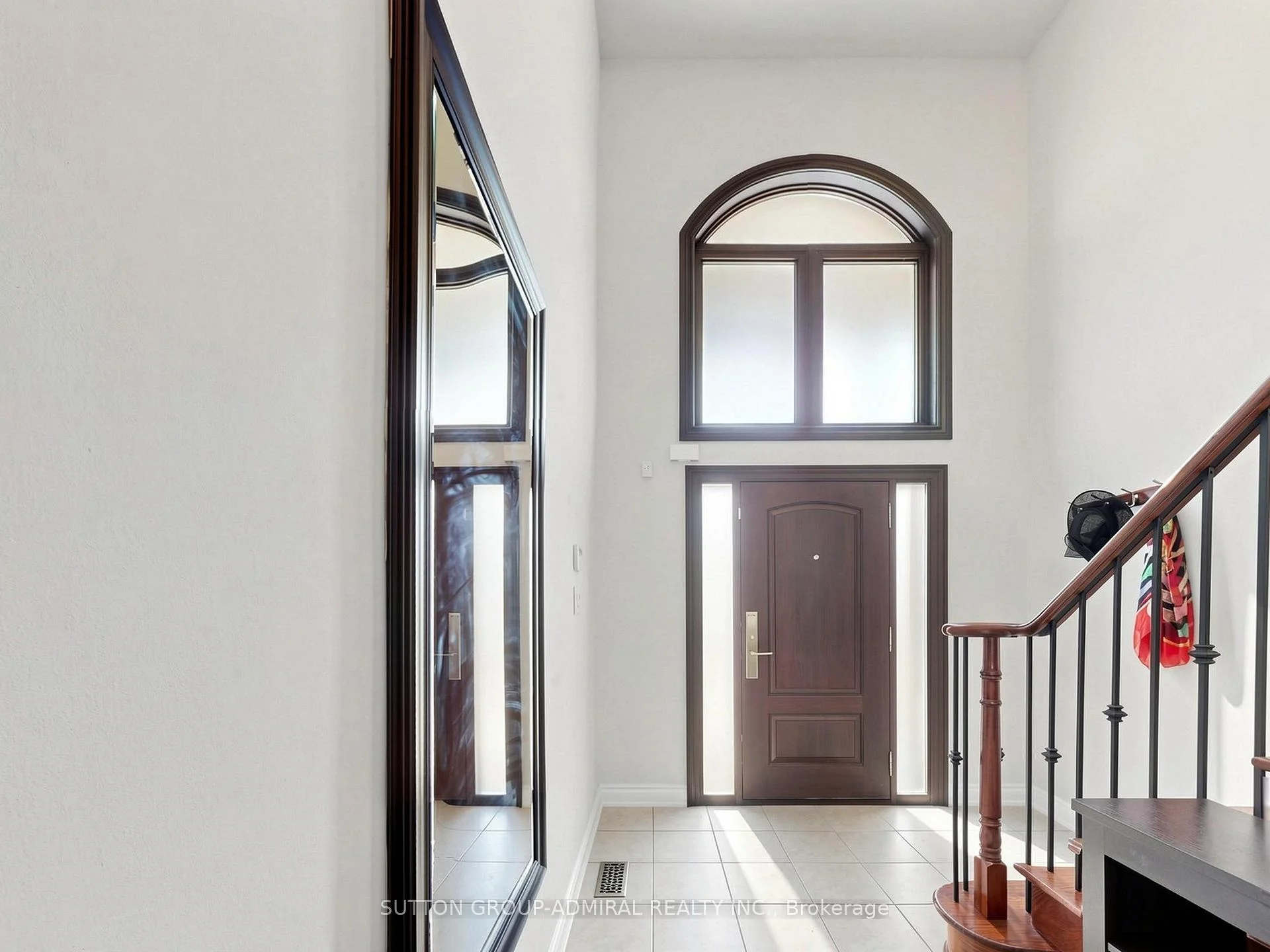 Photo 26 of 32 Beaverbrook Crescent, Vaughan, Rural Vaughan — HOMEH