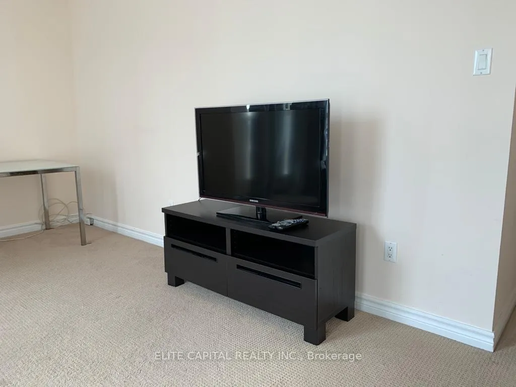 Photo 6 of Unit 2210, 1055 Bay Street, Toronto, Bay Street Corridor — HOMEH