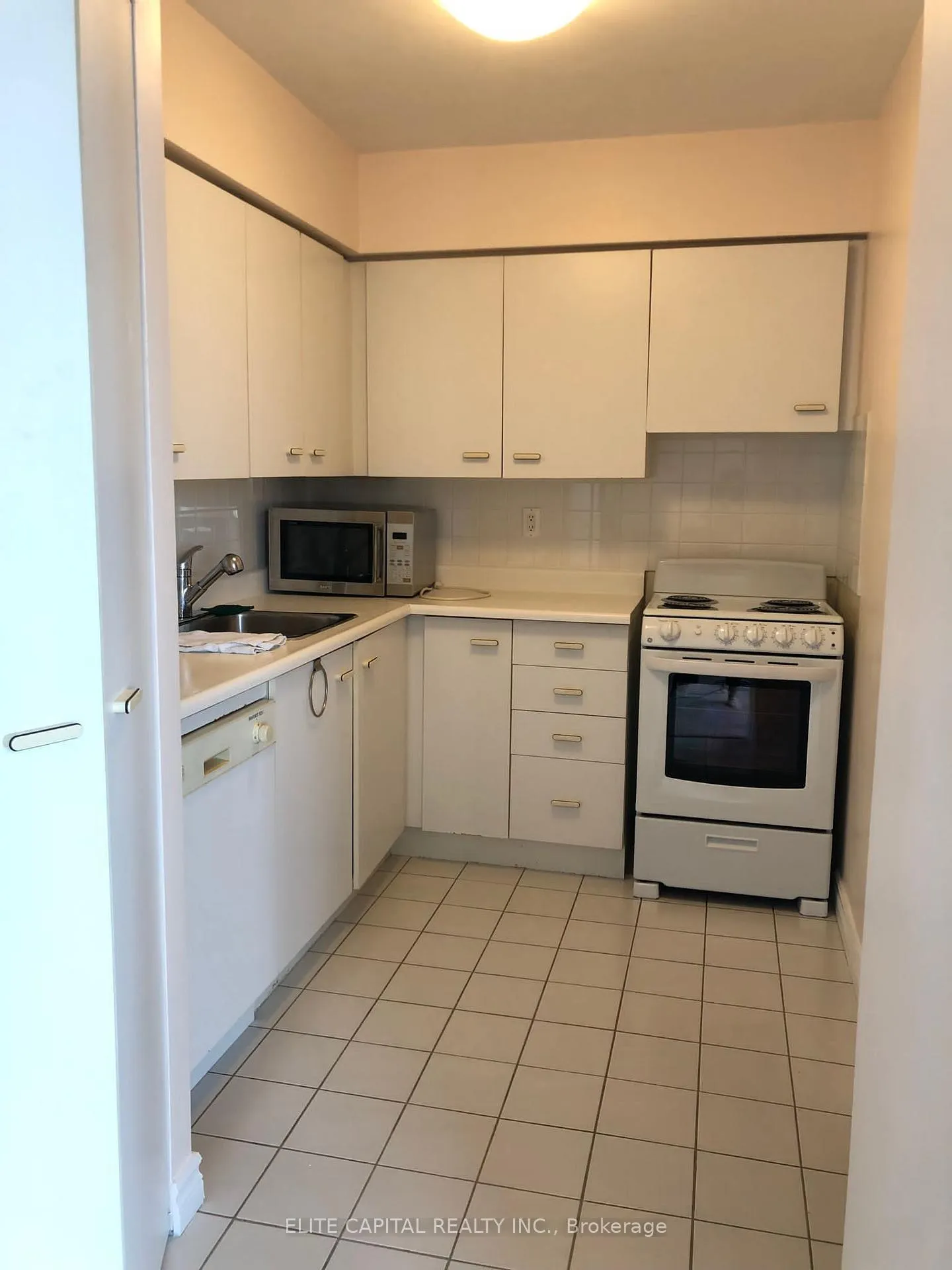Photo 14 of Unit 2210, 1055 Bay Street, Toronto, Bay Street Corridor — HOMEH