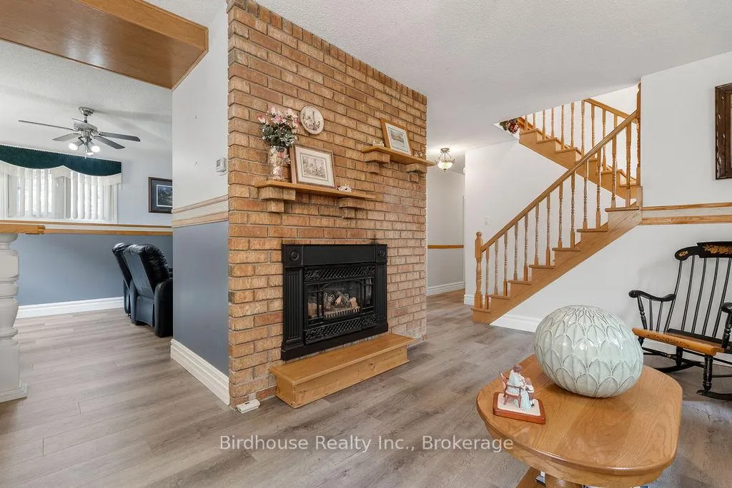 Photo 22 of 20 Doble Drive, Kawartha Lakes, Oakwood — HOMEH