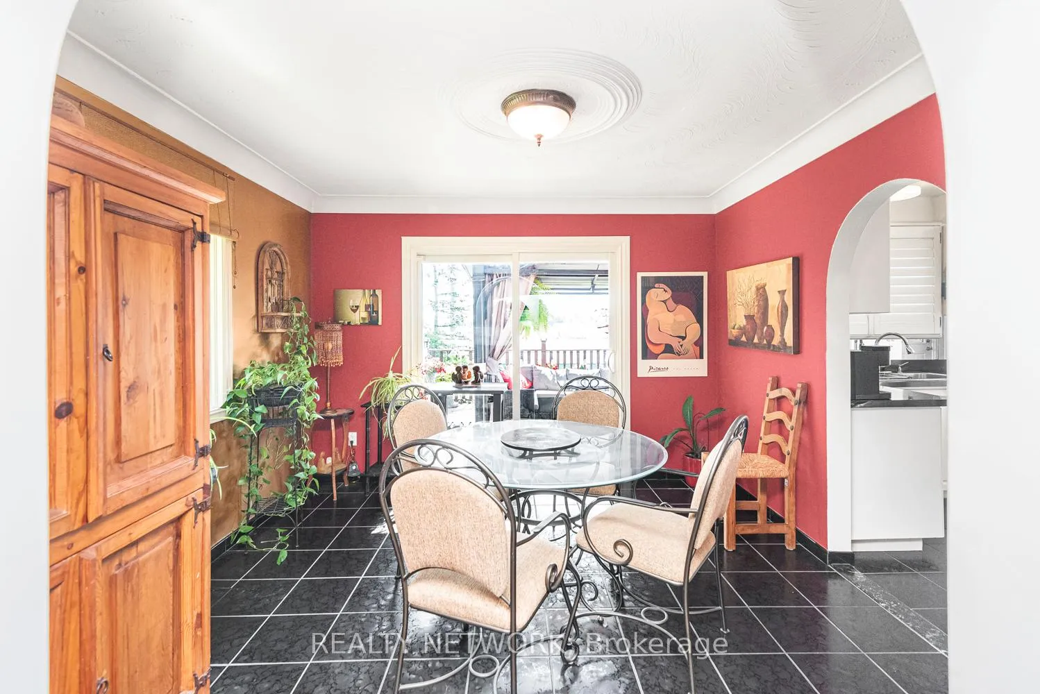 Photo 11 of 24 Harbinger Drive, Hamilton, Rural Stoney Creek — HOMEH