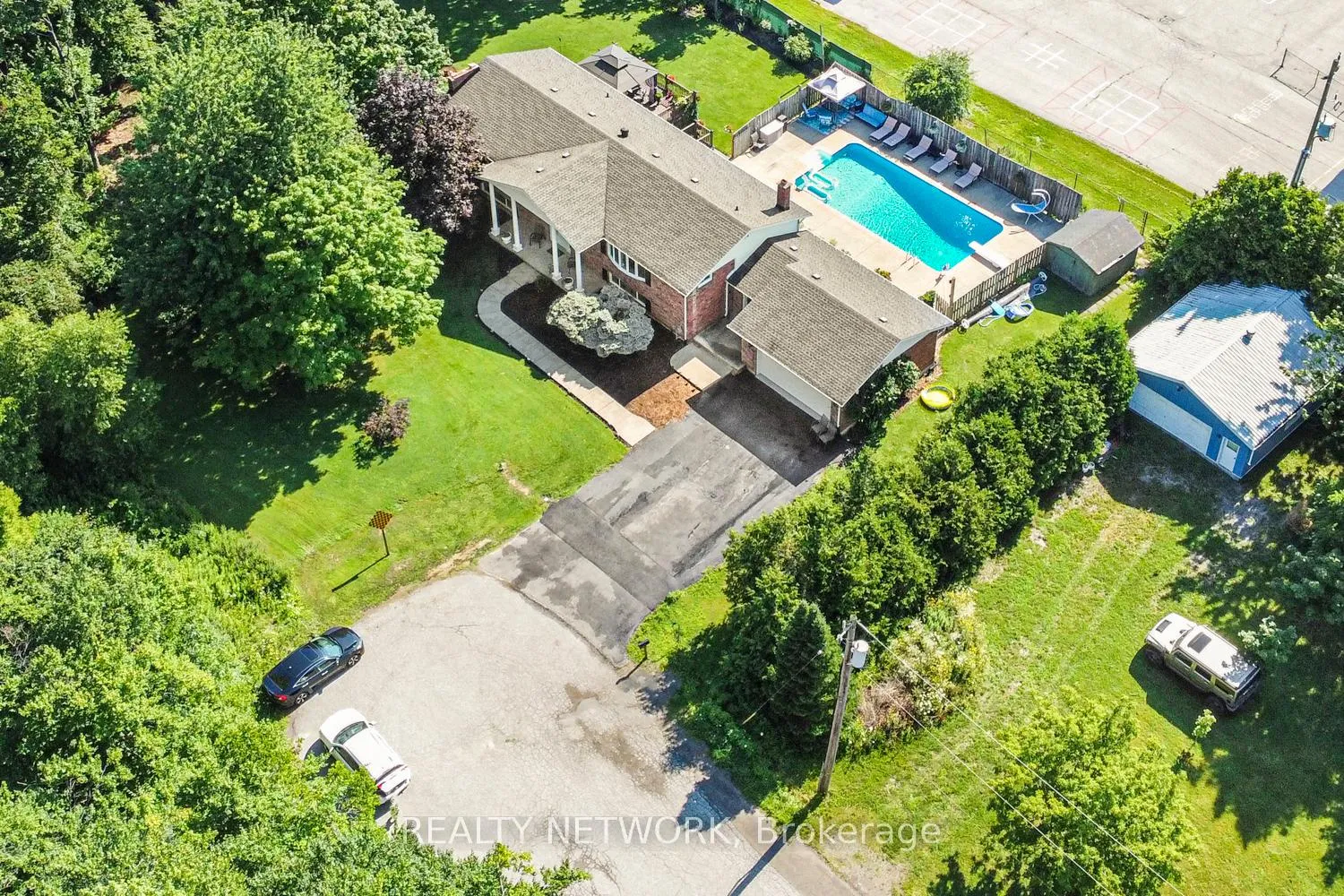 Photo 26 of 24 Harbinger Drive, Hamilton, Rural Stoney Creek — HOMEH