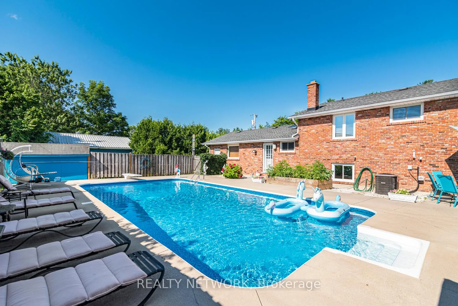 Photo 29 of 24 Harbinger Drive, Hamilton, Rural Stoney Creek — HOMEH