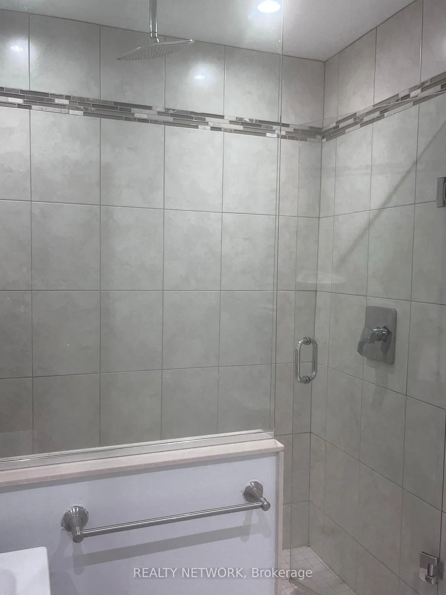 Photo 34 of 24 Harbinger Drive, Hamilton, Rural Stoney Creek — HOMEH