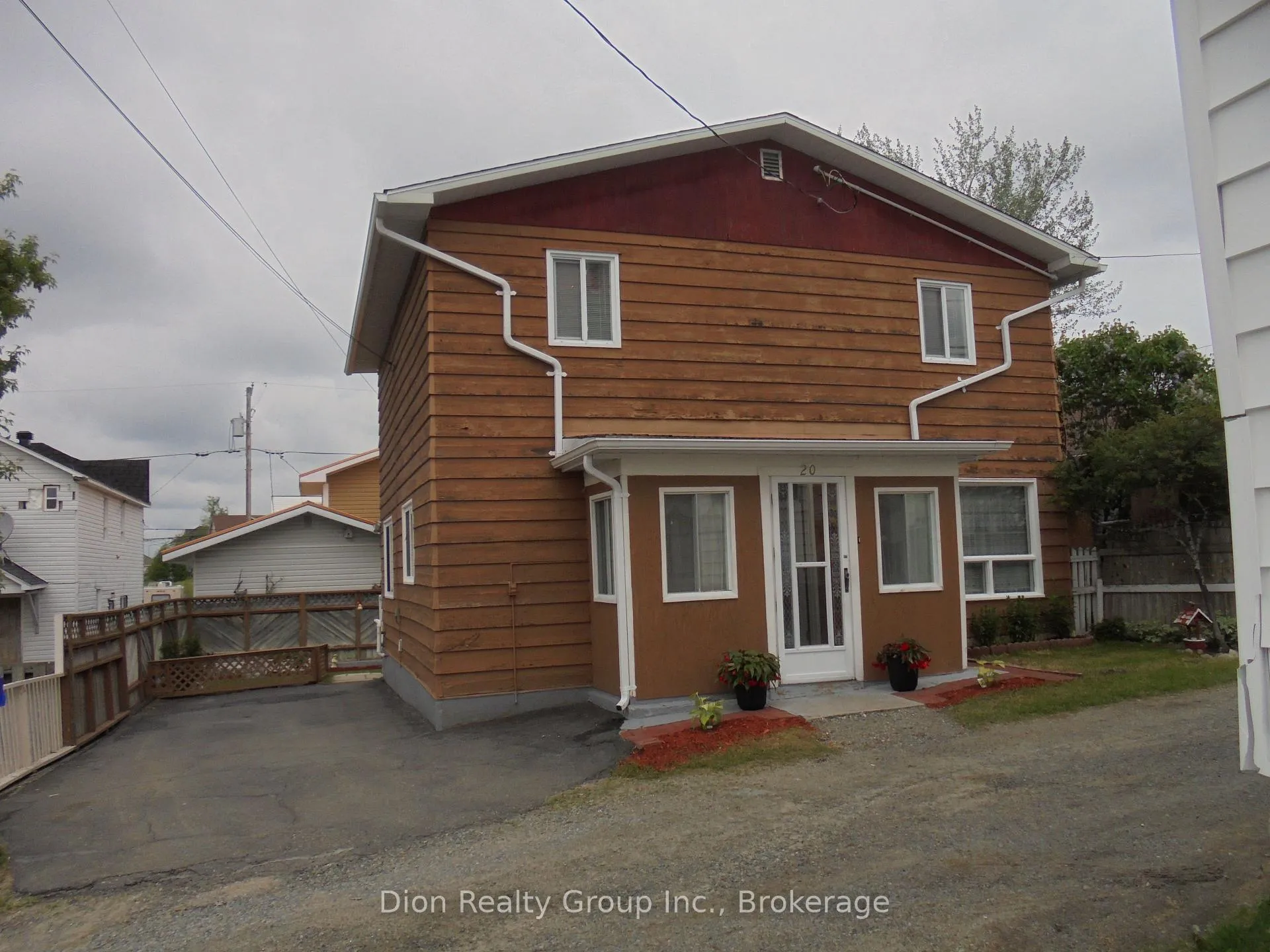 Front of 20 Hudson Bay Avenue