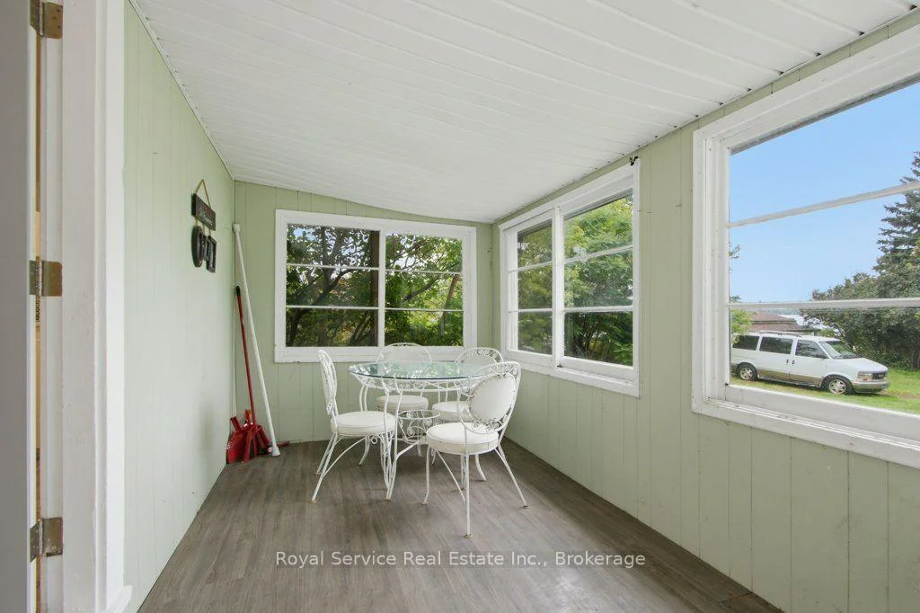 Photo 12 of 5418 Lakeshore Drive, Hamilton Township, Rural Hamilton — HOMEH
