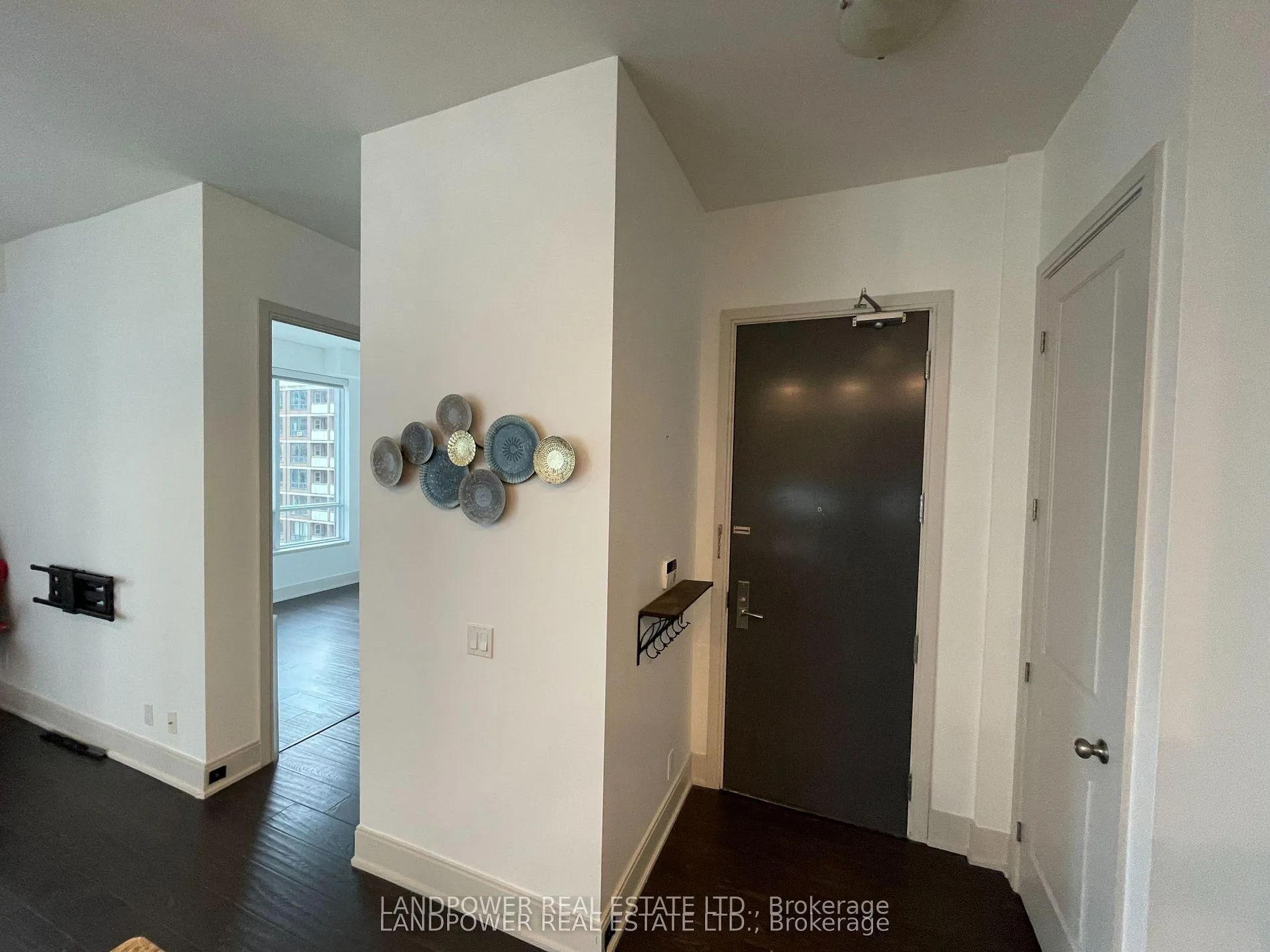 Photo 5 of Unit 1501, 21 Balmuto Street, Toronto, Bay Street Corridor — HOMEH