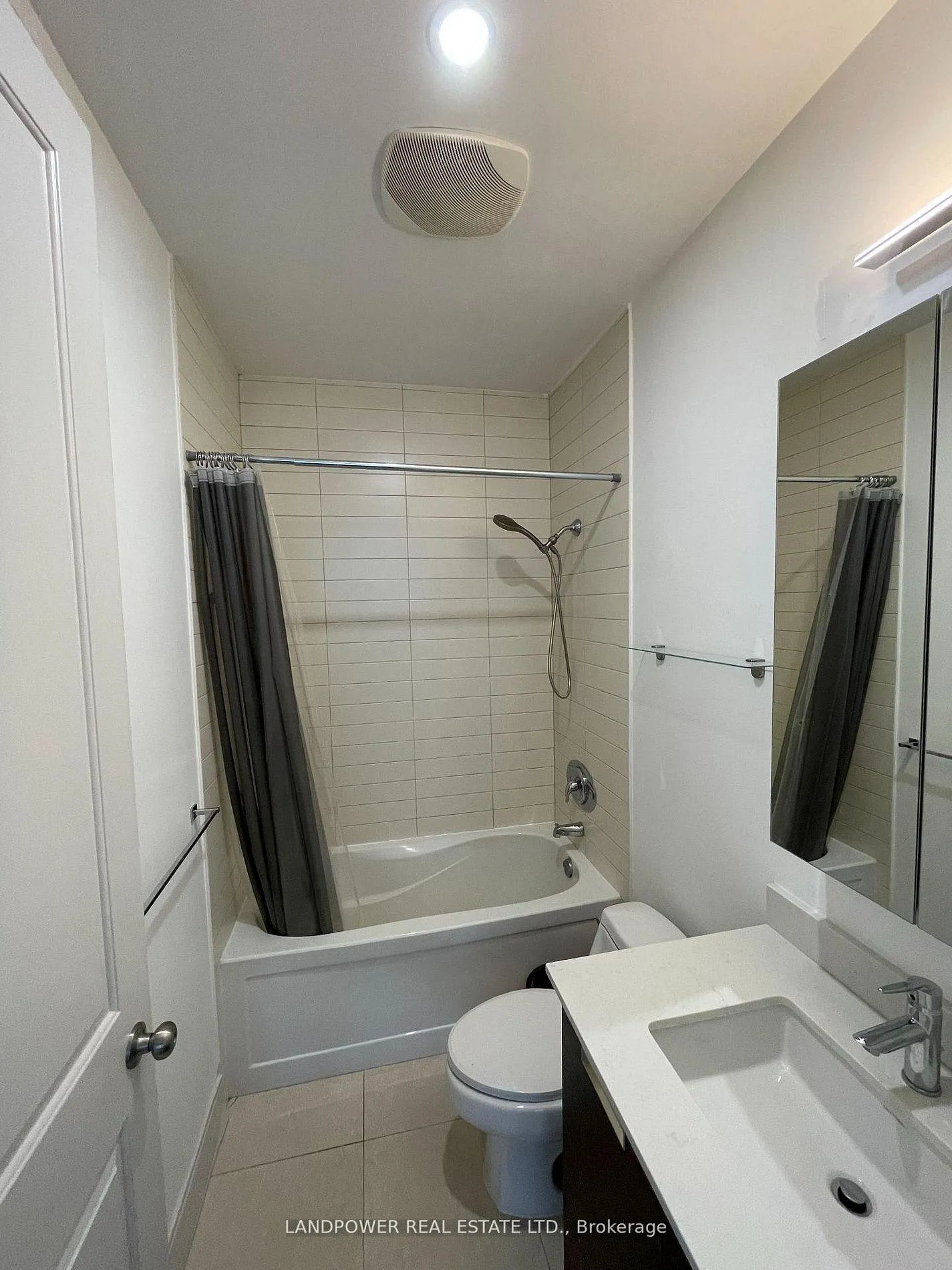 Photo 7 of Unit 1501, 21 Balmuto Street, Toronto, Bay Street Corridor — HOMEH