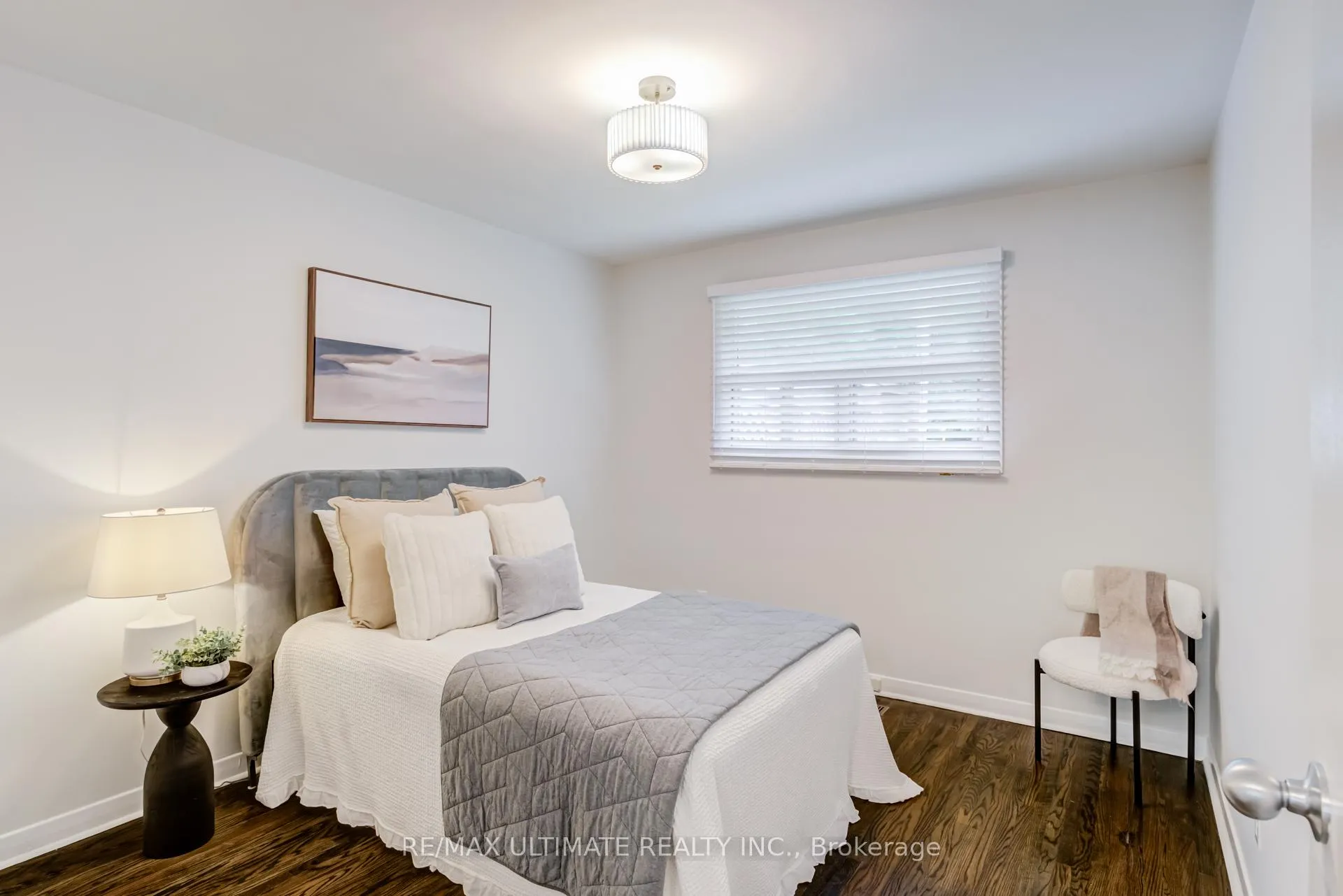 Photo 15 of 33 King Richard Court, Markham, Bullock — HOMEH
